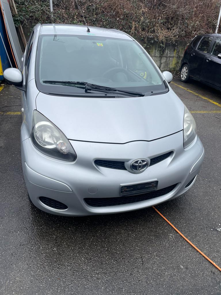 TOYOTA Aygo 1.0 Linea Luna