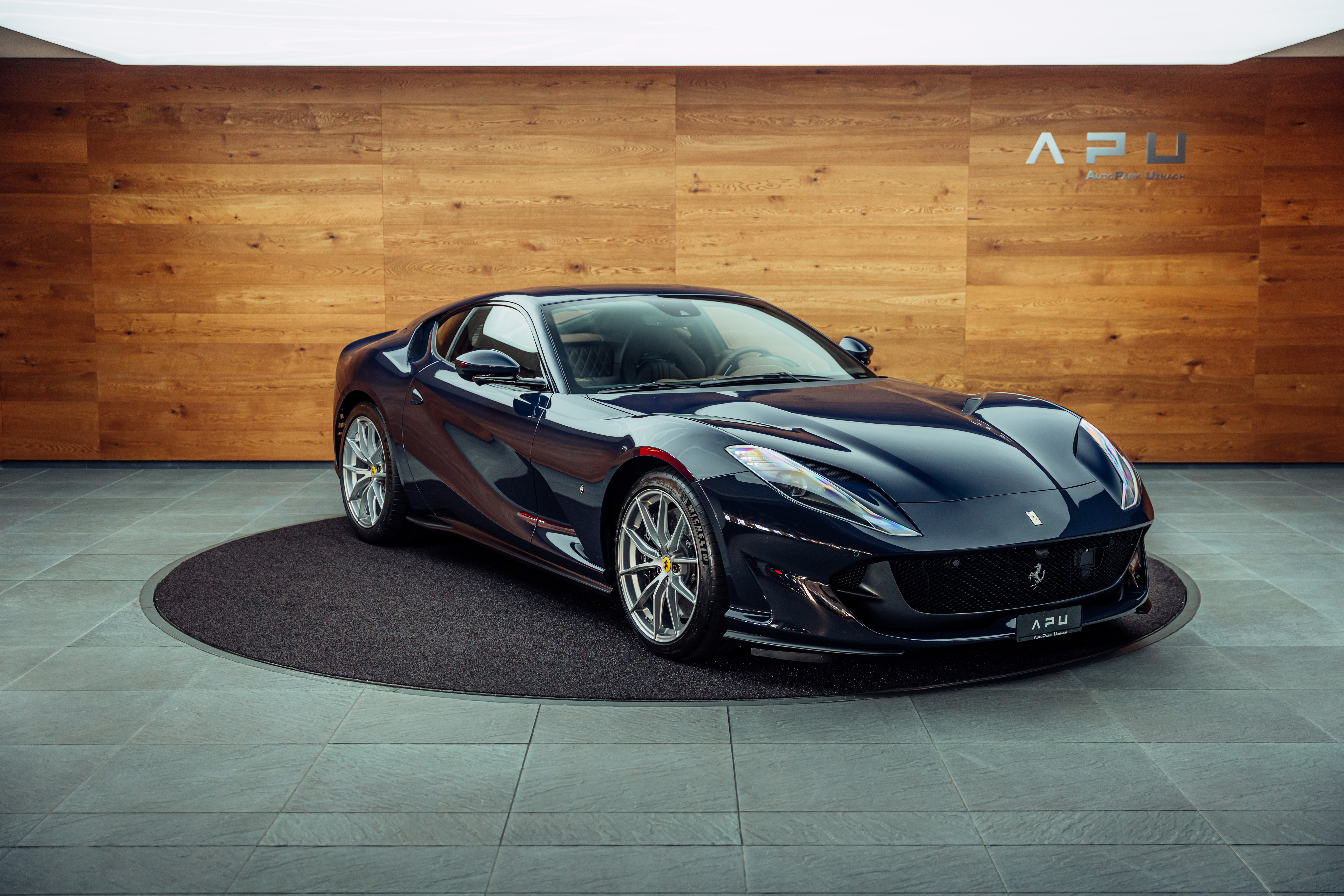 FERRARI 812 Superfast