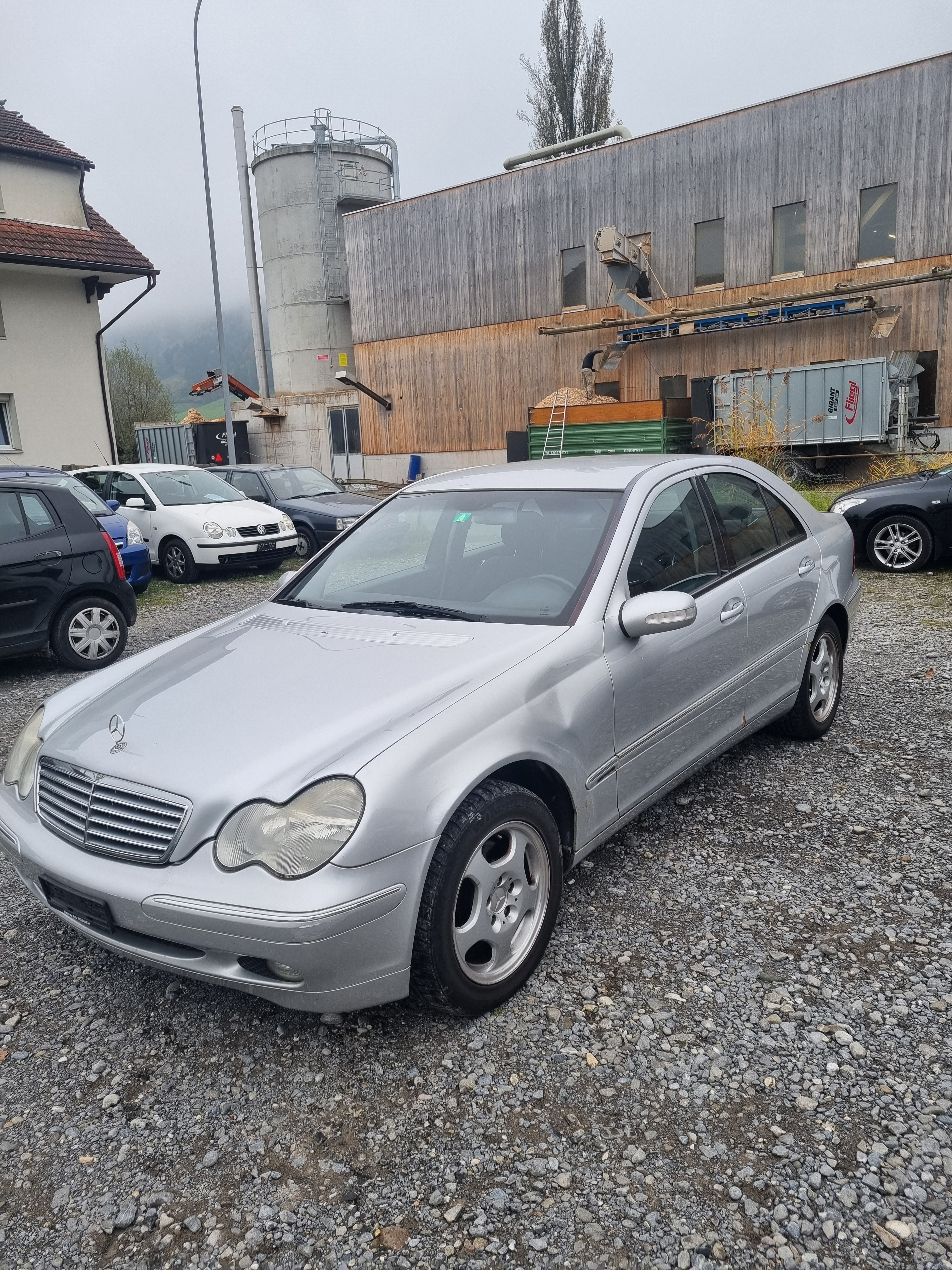 MERCEDES-BENZ C 270