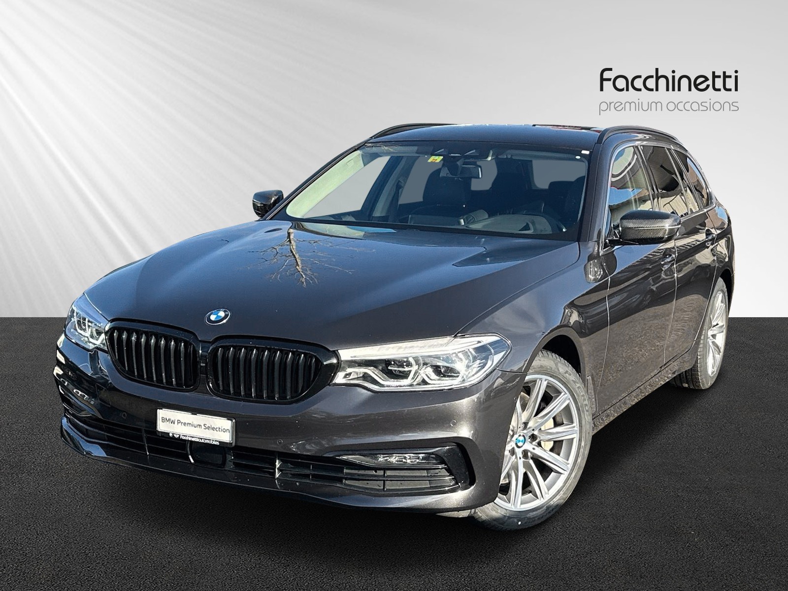 BMW 530d xDrive Touring Sport Line Steptronic