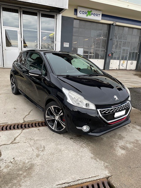 PEUGEOT 208 1.6 Turbo GTi