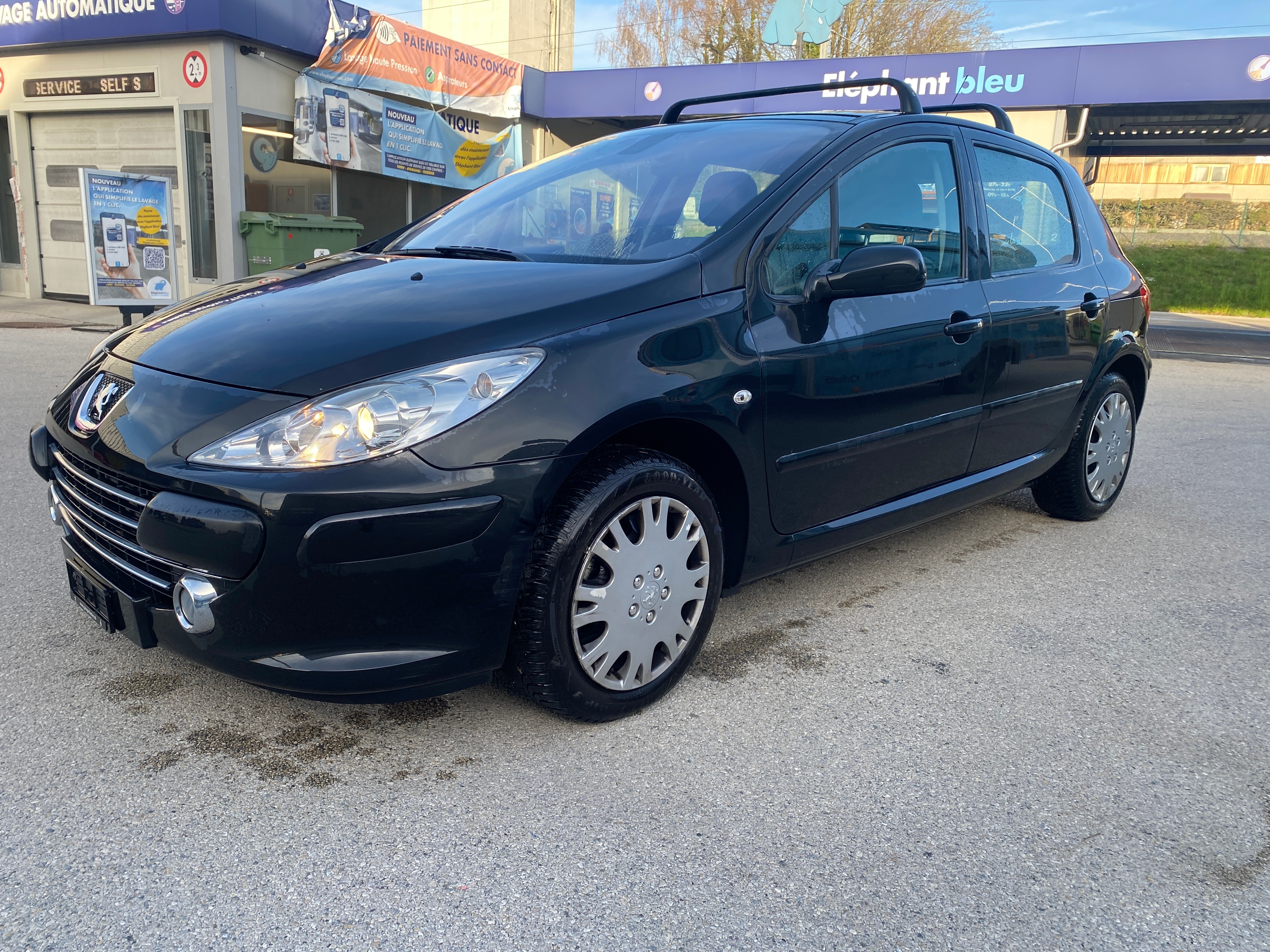 PEUGEOT 307 SW 2.0 16V Premium