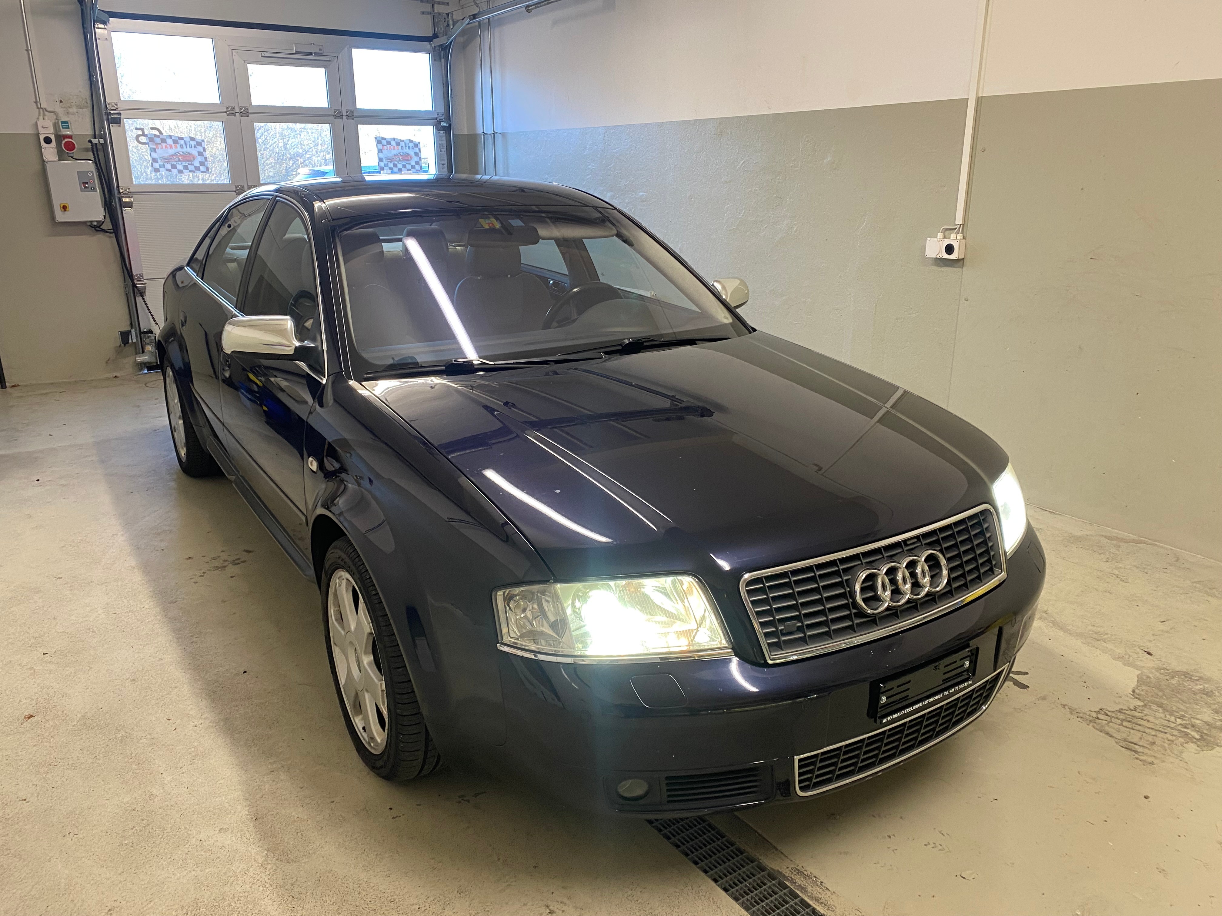 AUDI S6 quattro