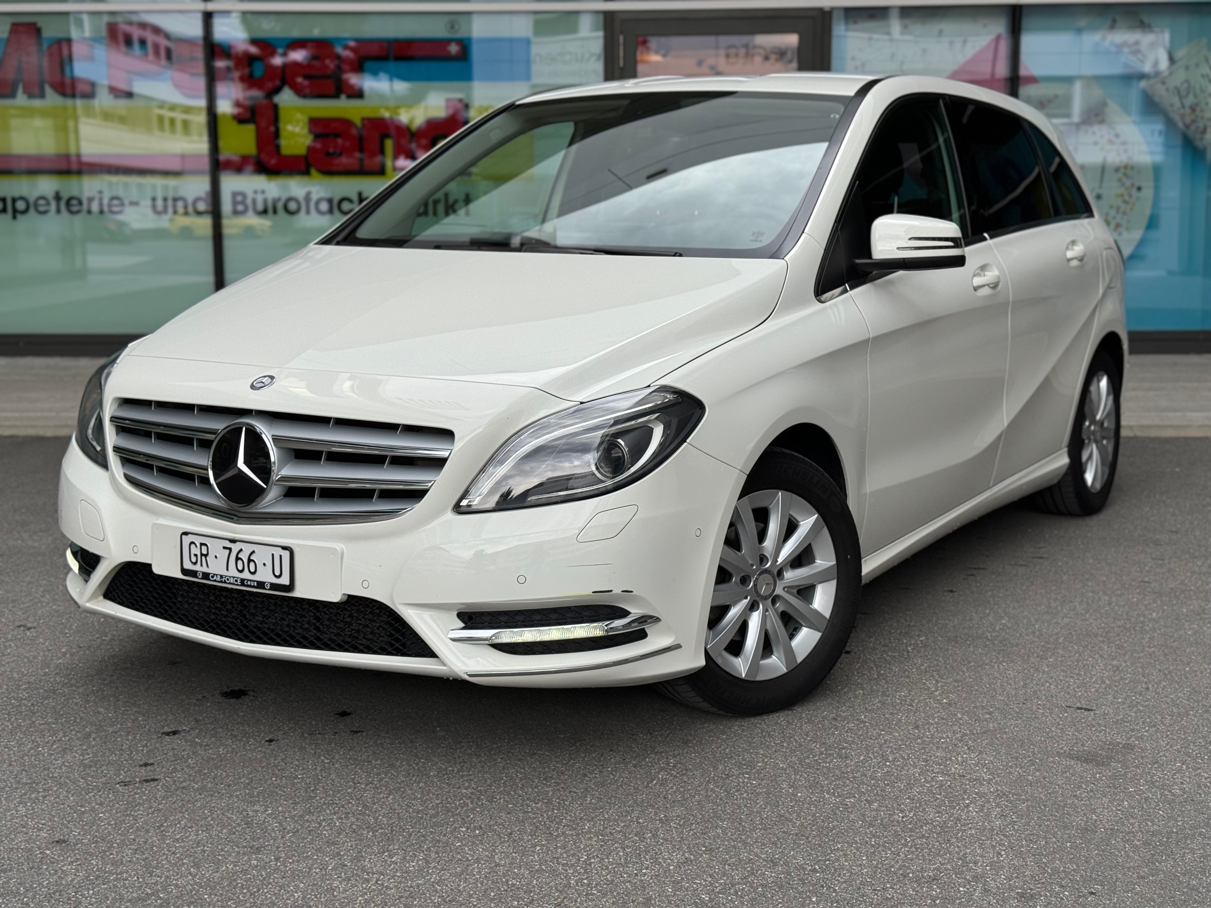 MERCEDES-BENZ B 180 7G-DCT