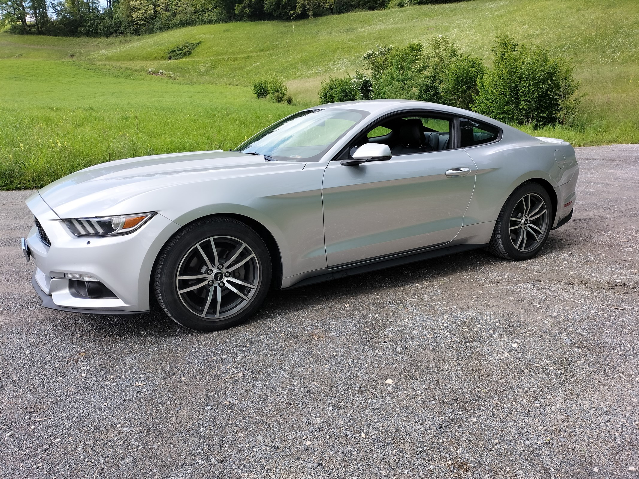 FORD Mustang Fastback 2.3 Automat