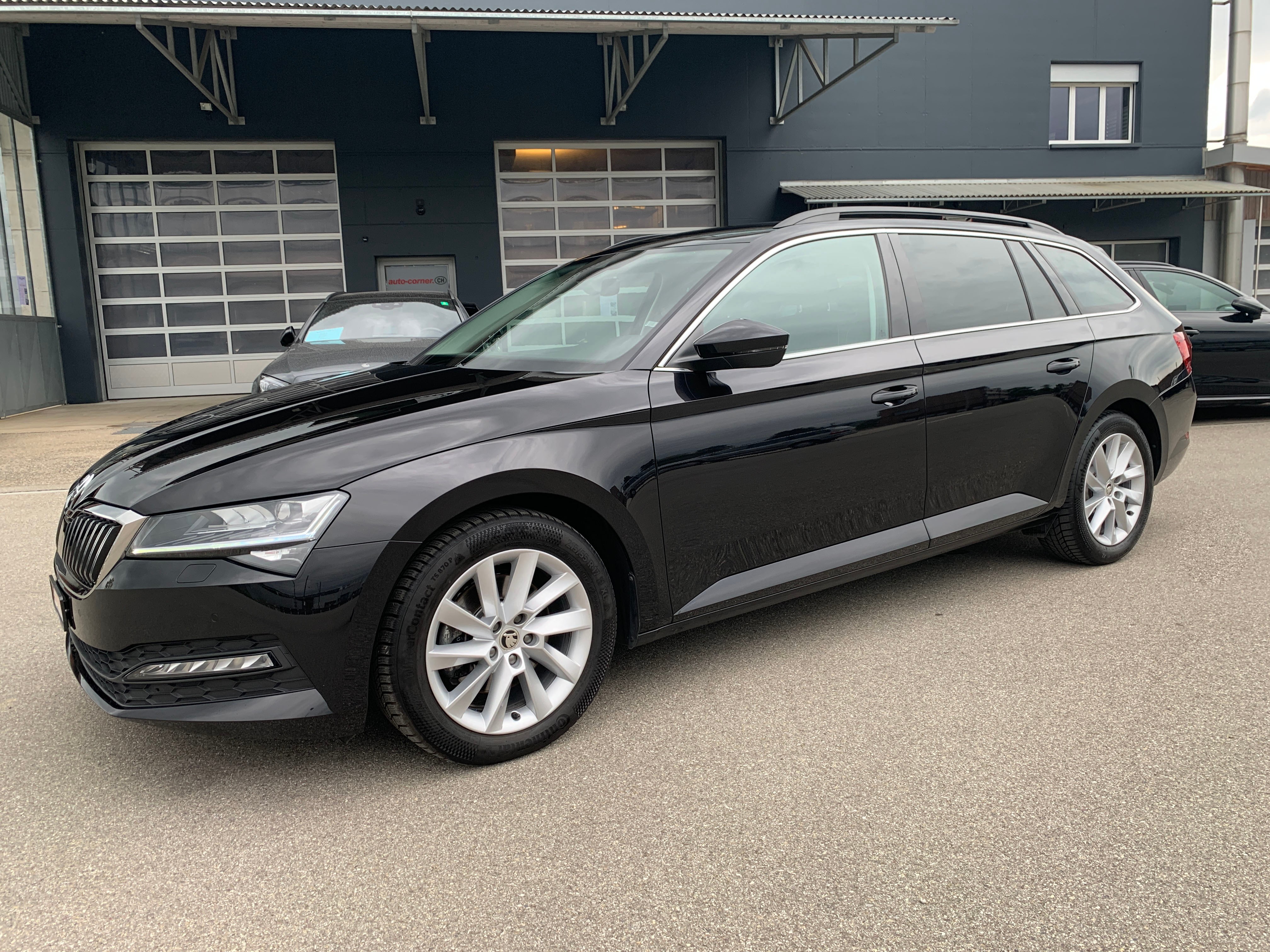 SKODA Superb Combi 2.0 TDi 4x4 200 PS Ambition Automat-DSG