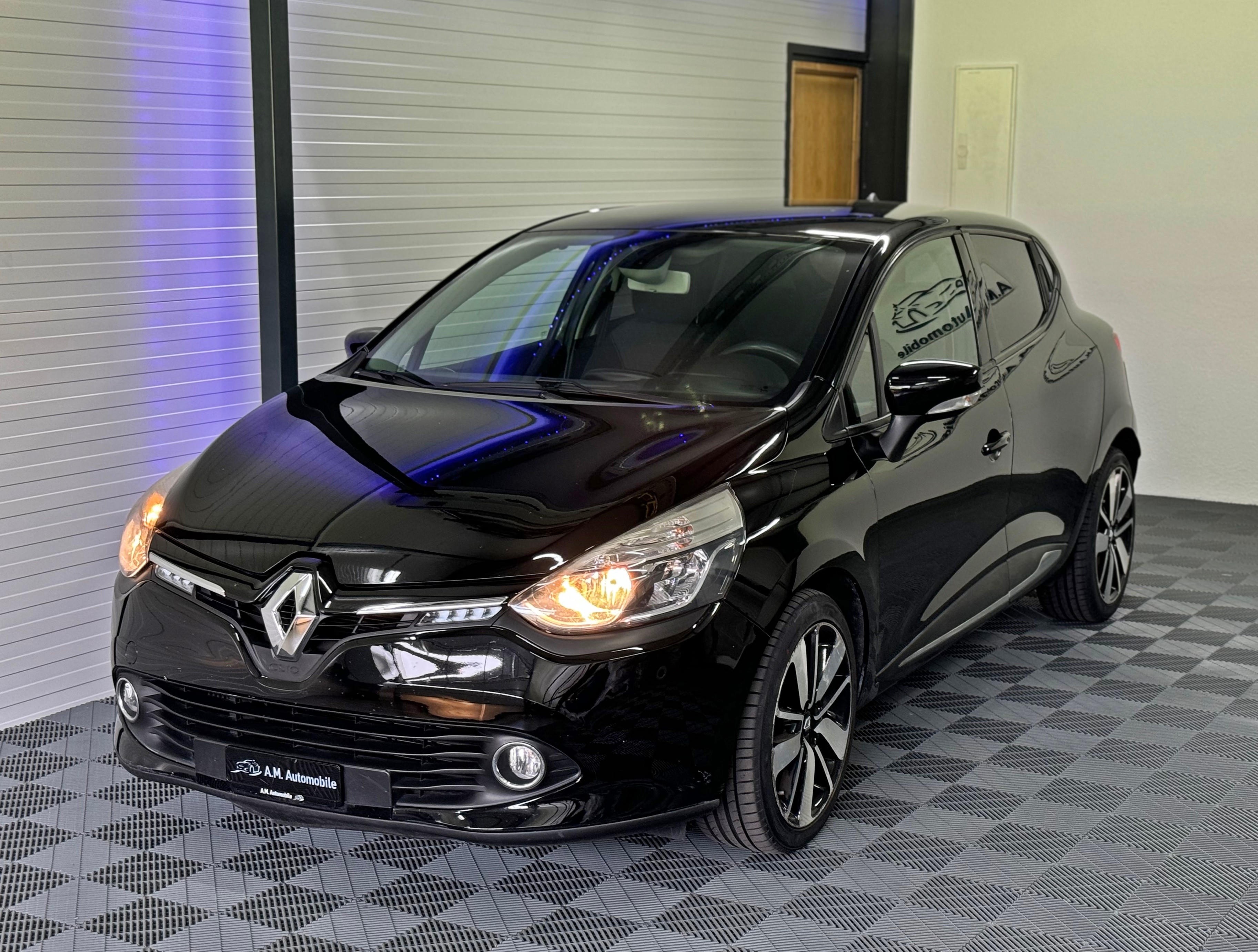 RENAULT Clio 1.2 16V T Dynamique EDC