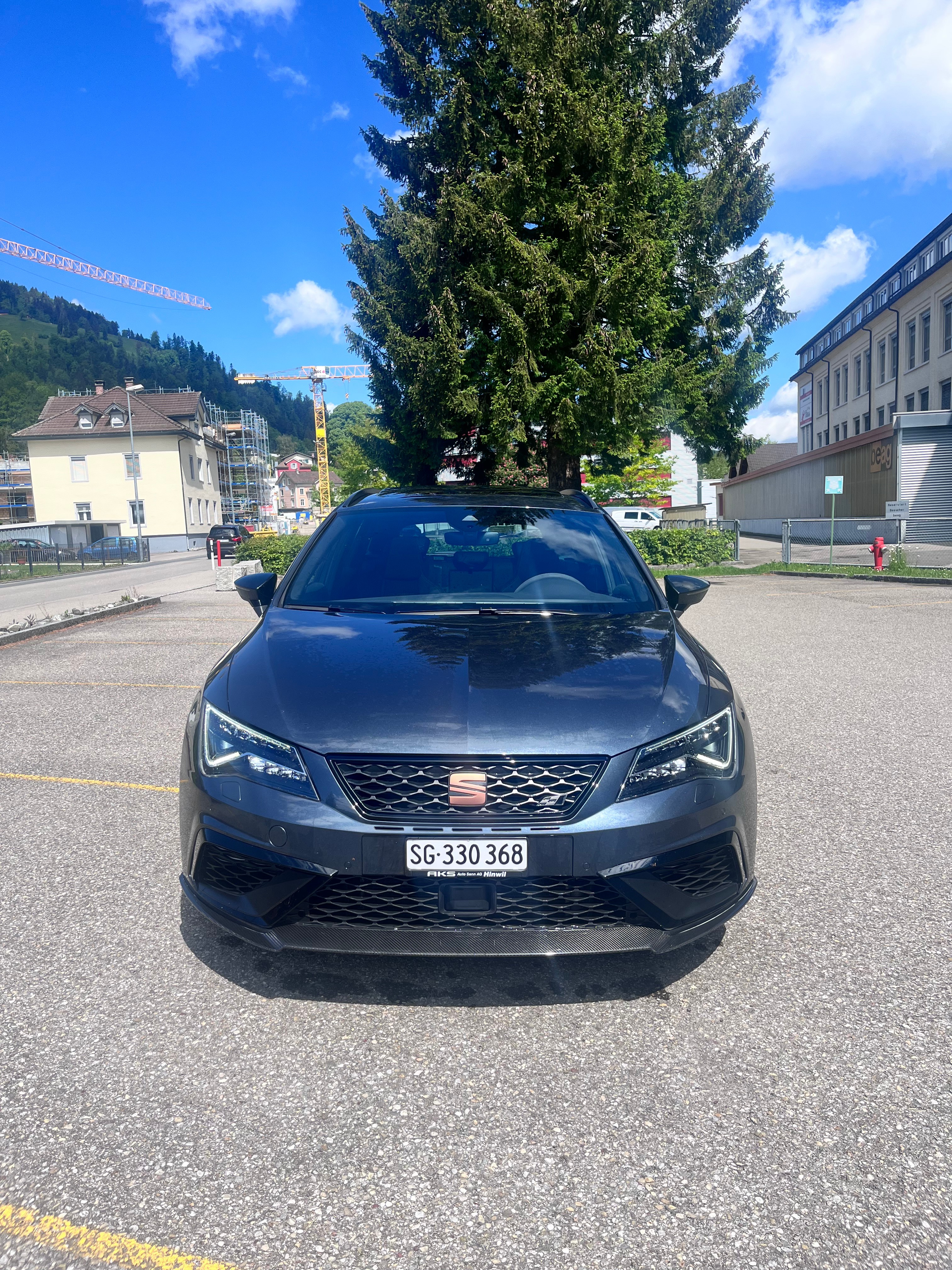 SEAT Leon ST 2.0 TSI Cupra R 300 4 Drive DSG