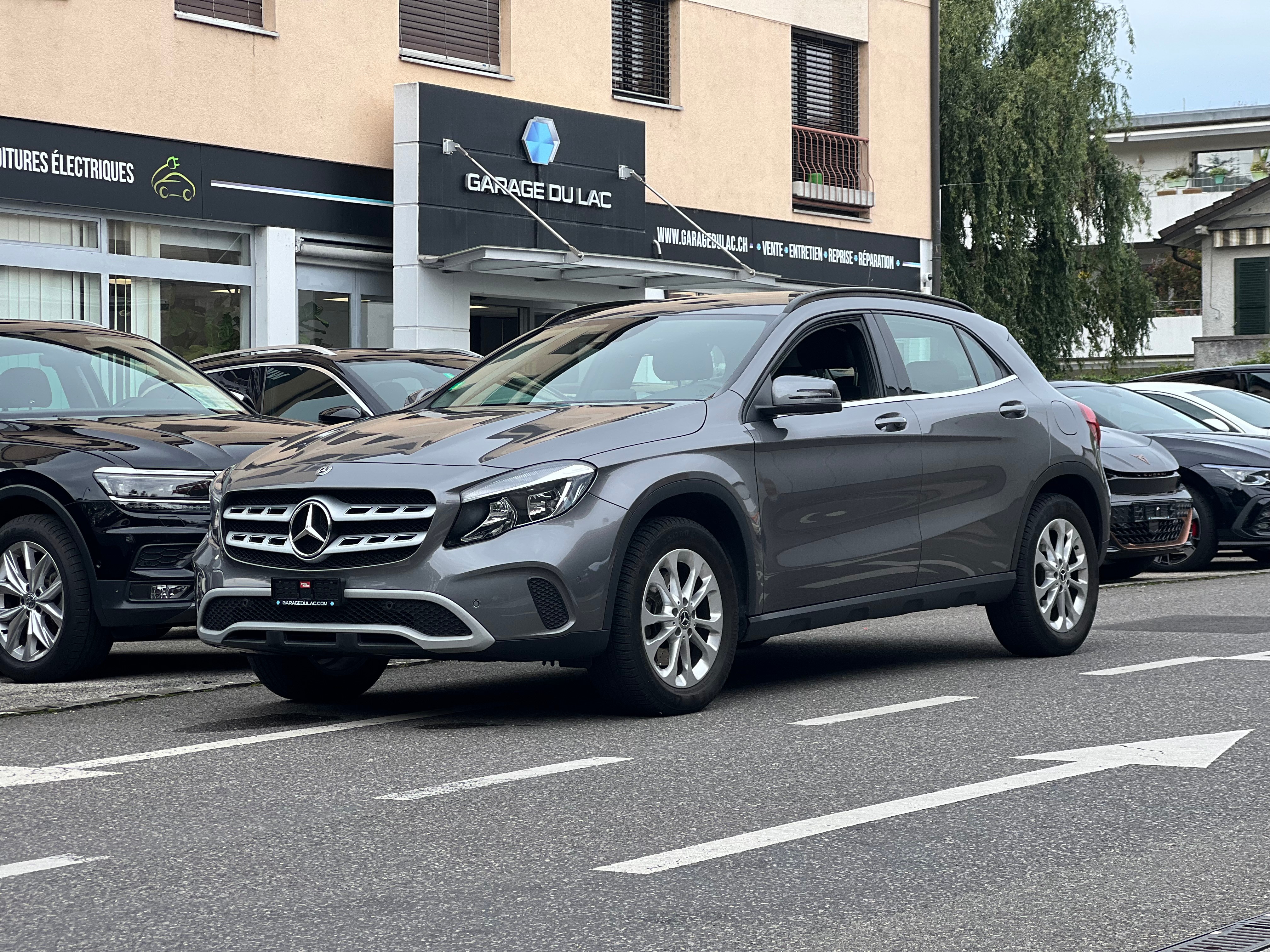 MERCEDES-BENZ GLA 220 Style 4Matic 7G-DCT