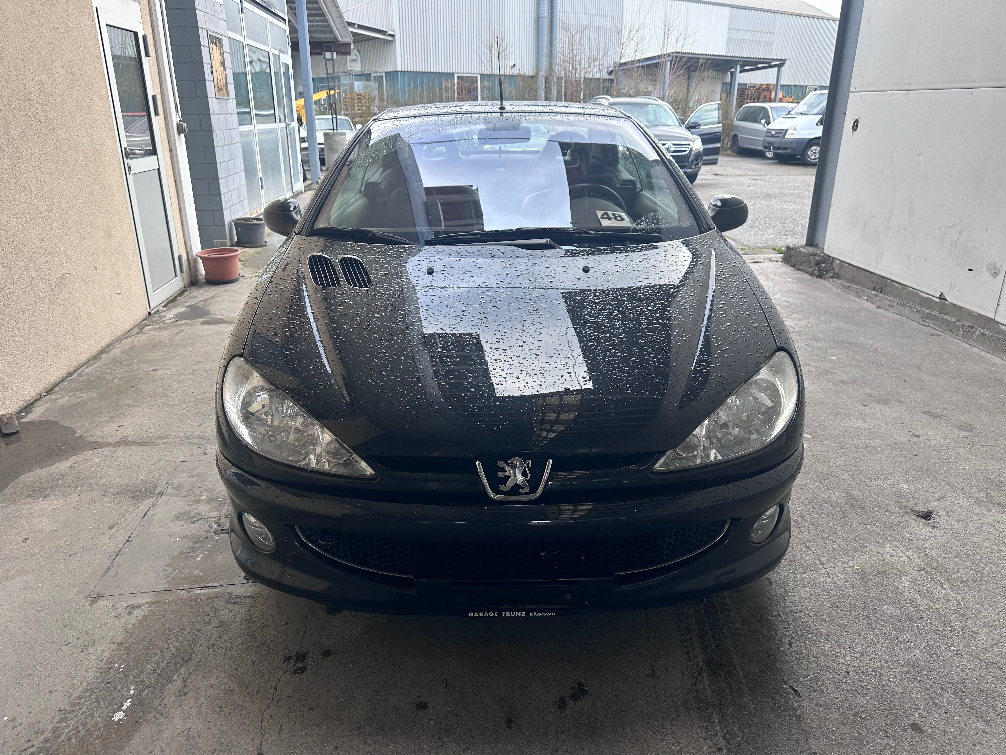 PEUGEOT 206 CC 2.0 16V Platinum