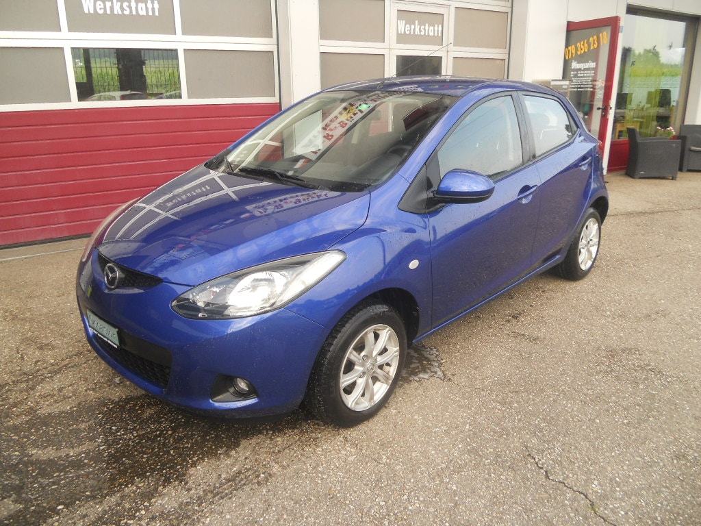 MAZDA 2 1.3i 16V Exclusive