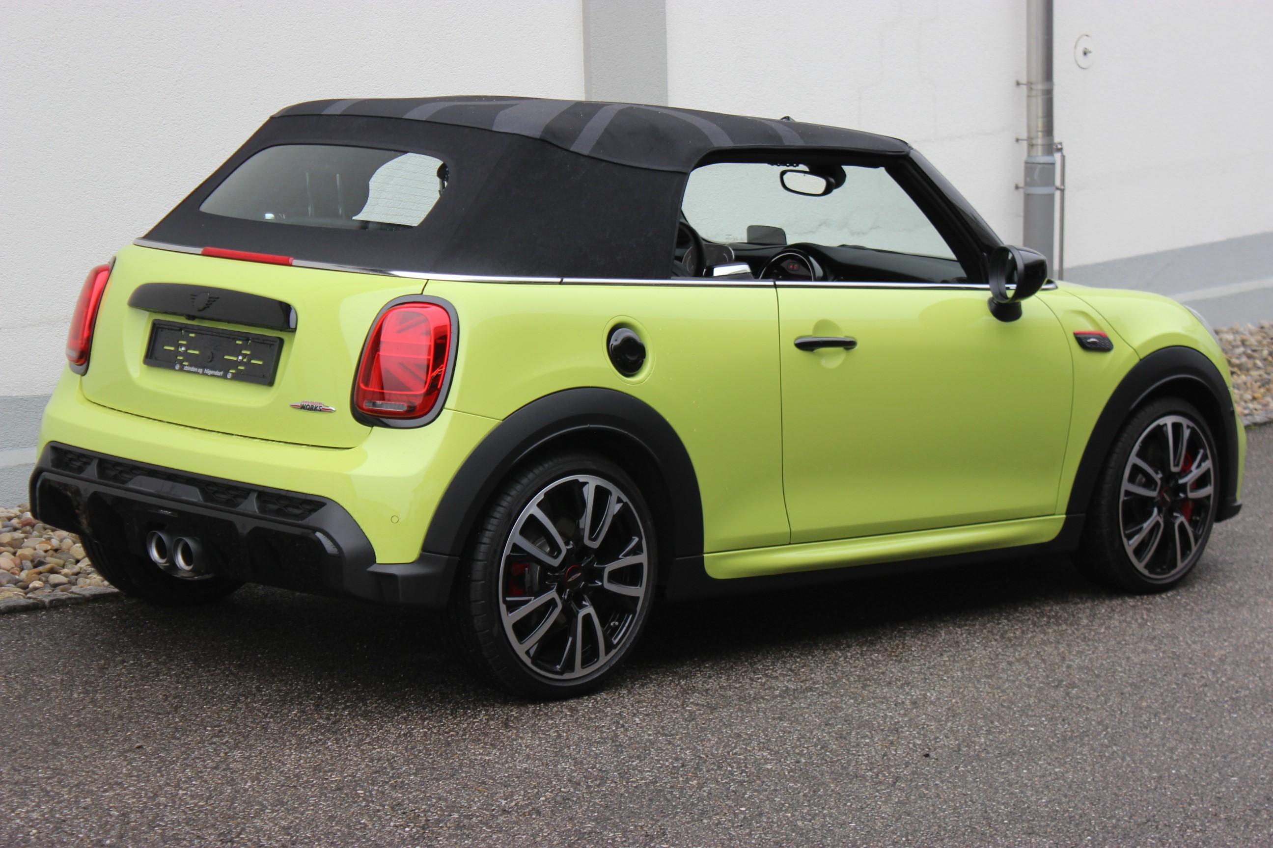 MINI Cooper JCW Cabrio