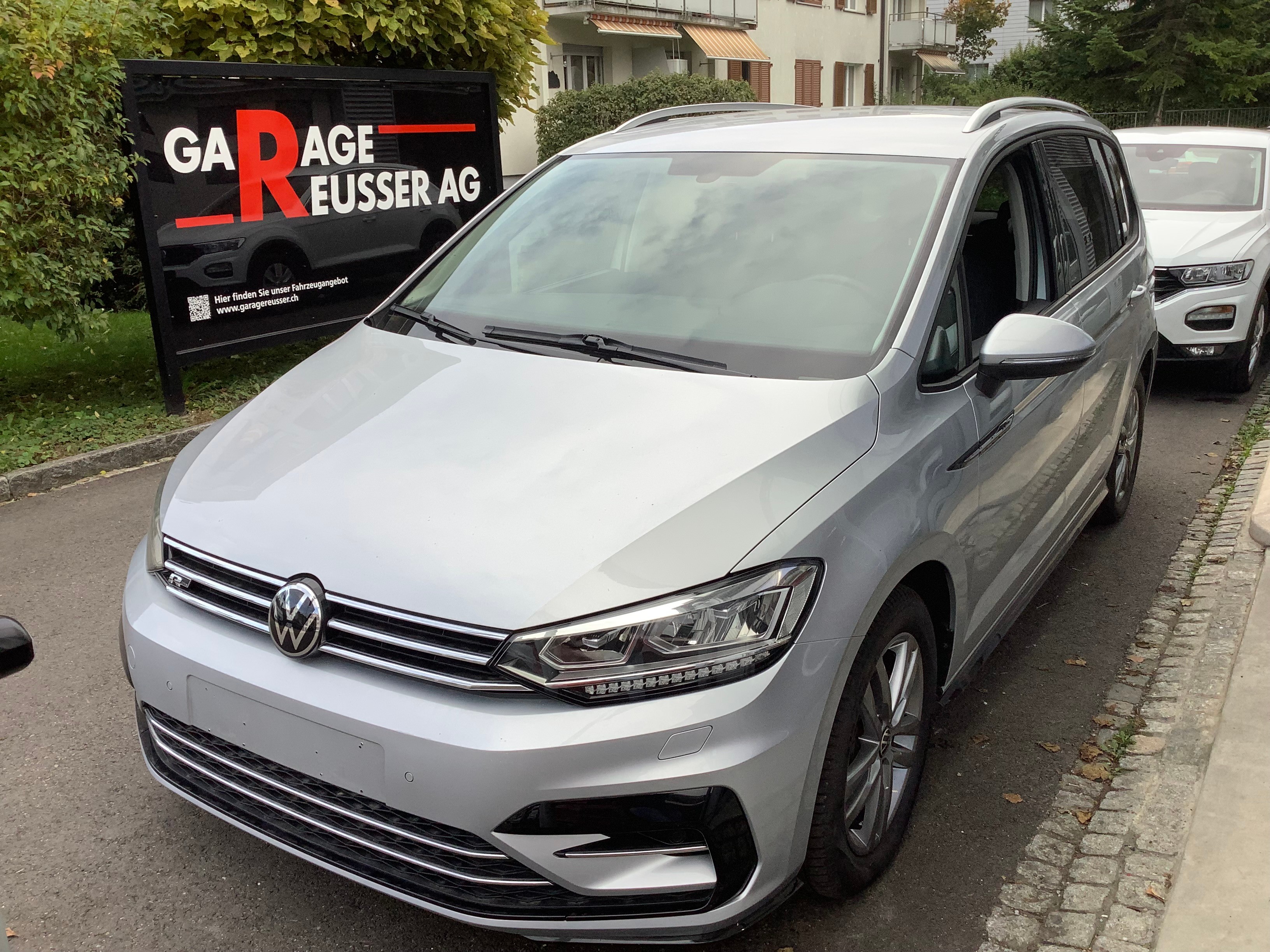 VW TOURAN 1.5 TSI EVO Comfortline DSG R-LINE *** STANDHEIZUNG ***