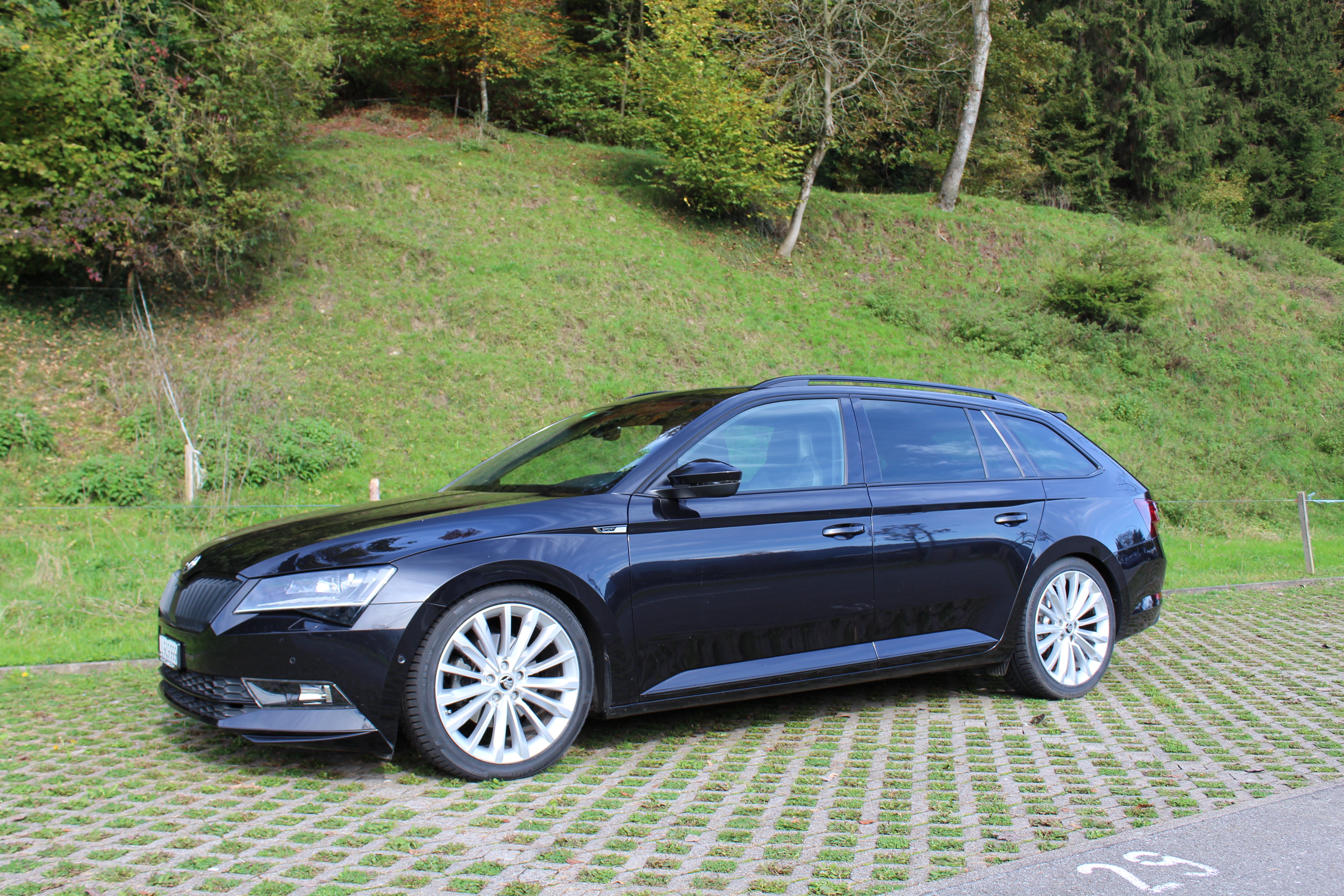 SKODA Superb Combi 2.0 TSI SportLine+ DSG