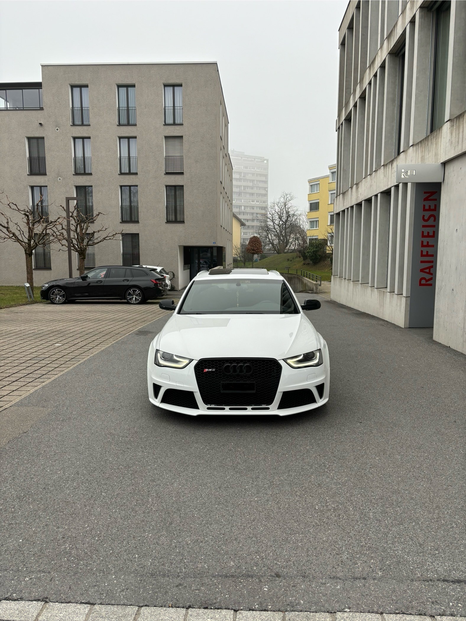 AUDI RS4 Avant 4.2 FSI V8 quattro S-tronic