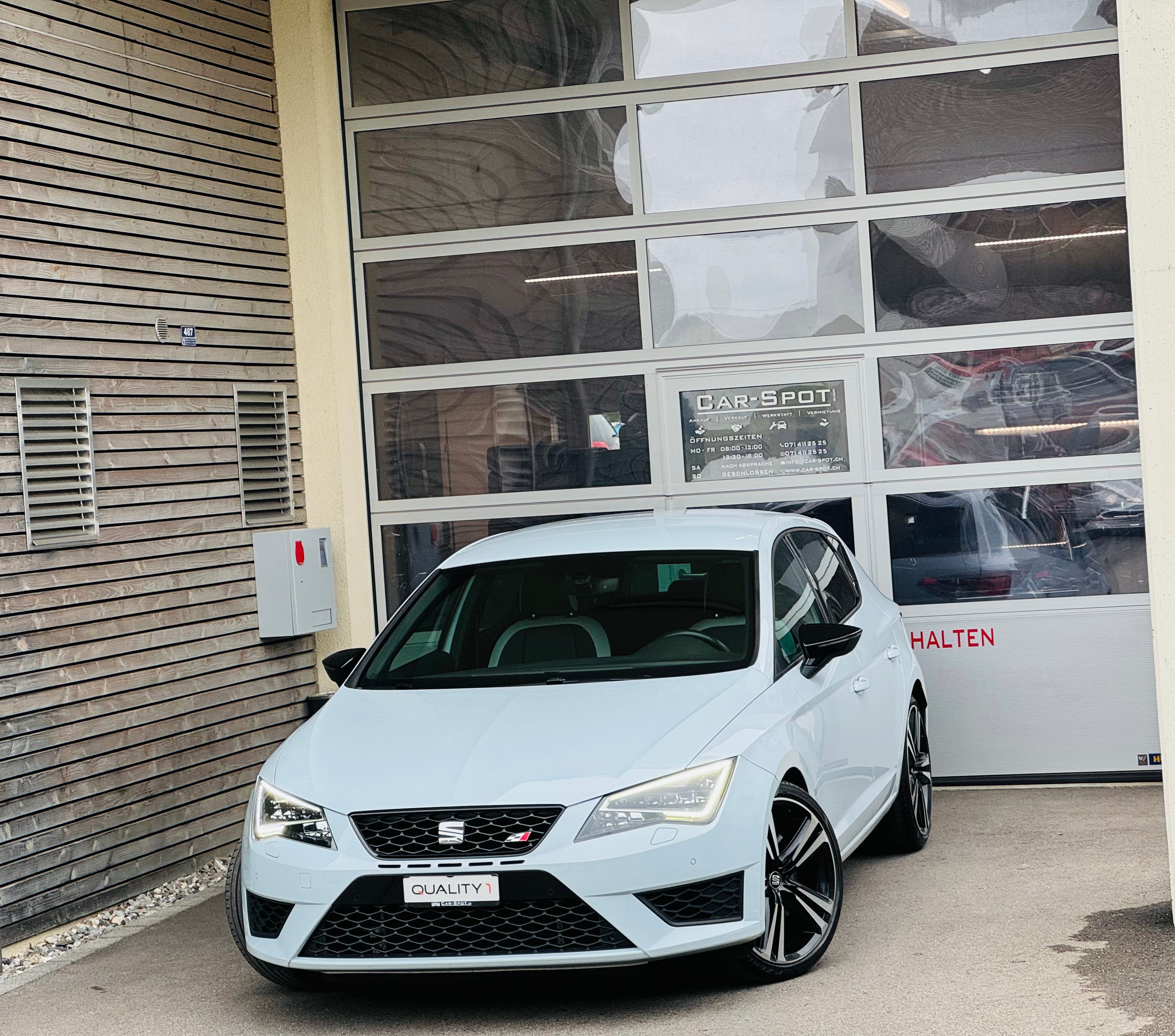 SEAT Leon 2.0 TSI Cupra 290 DSG