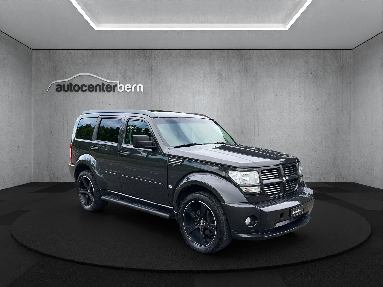 DODGE NITRO