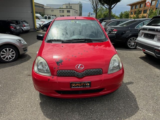 TOYOTA Yaris 1.0 Linea Luna