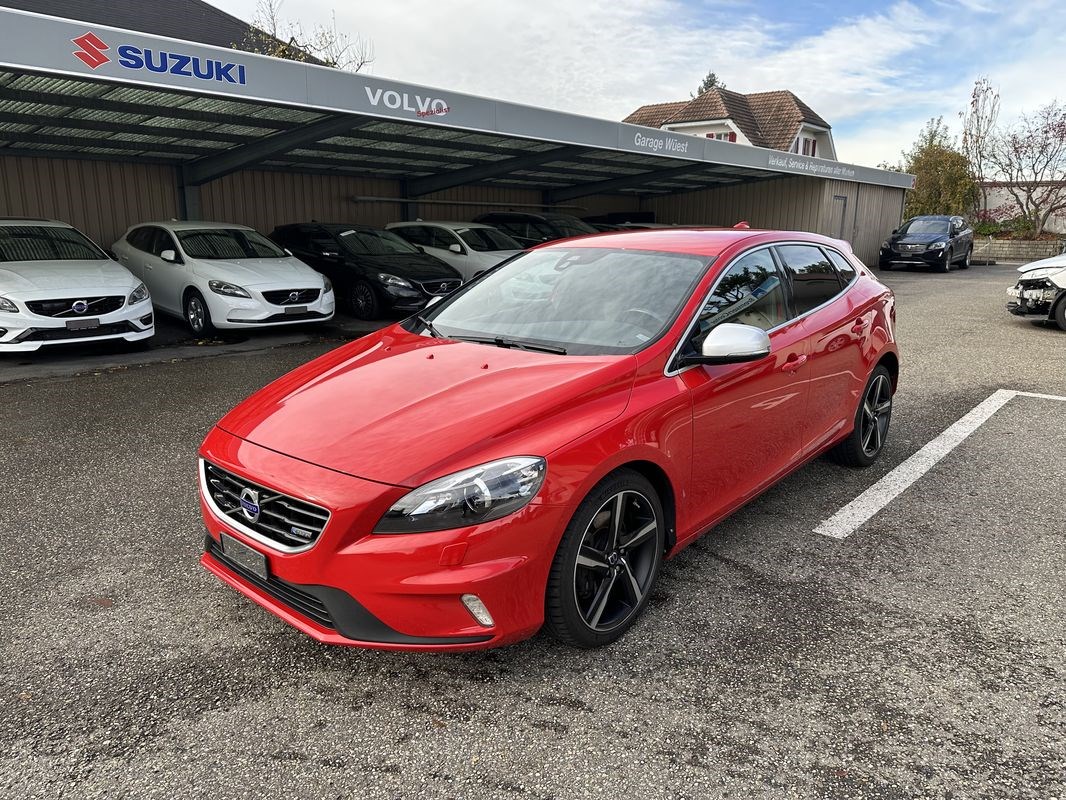 VOLVO V40 2.0 D4 Kinetic R-Design S/S