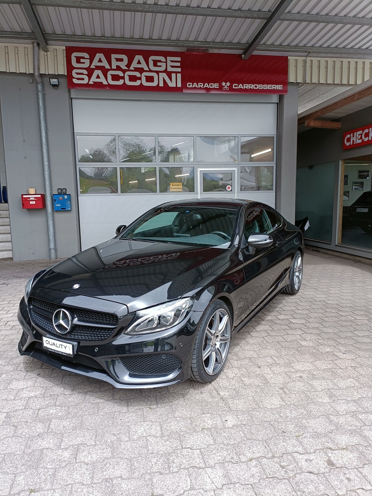 MERCEDES-BENZ C 200 AMG Line Coupé 7G-Tronic