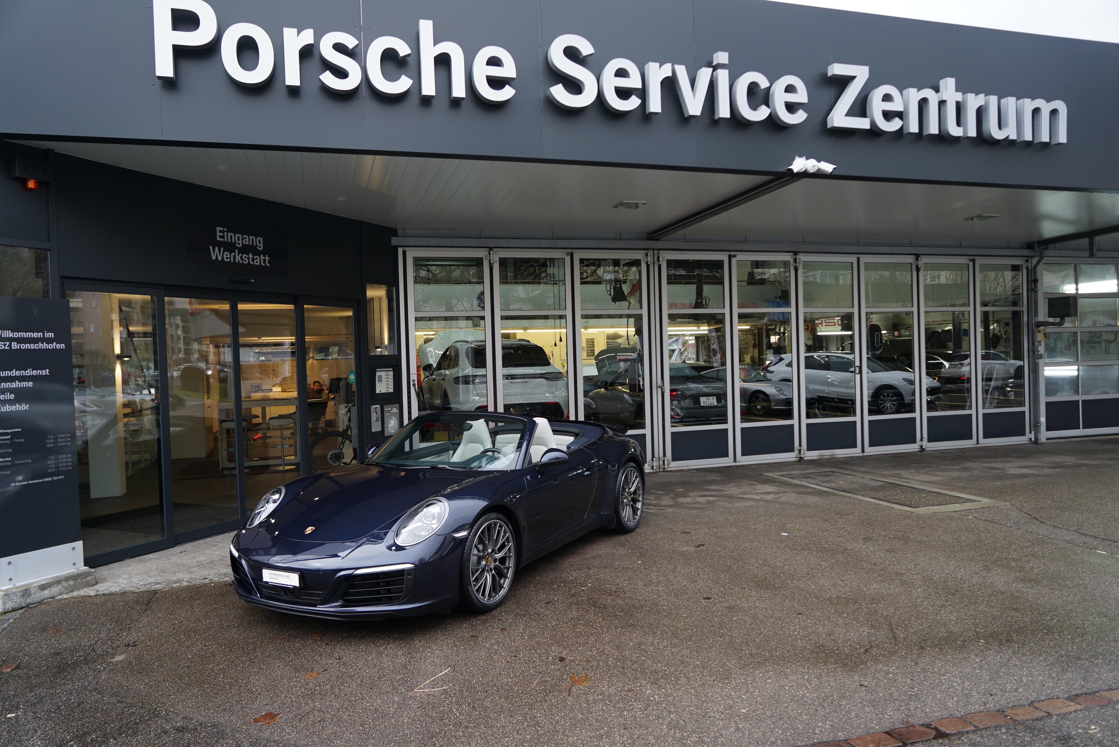 PORSCHE 911 Cabrio Carrera PDK