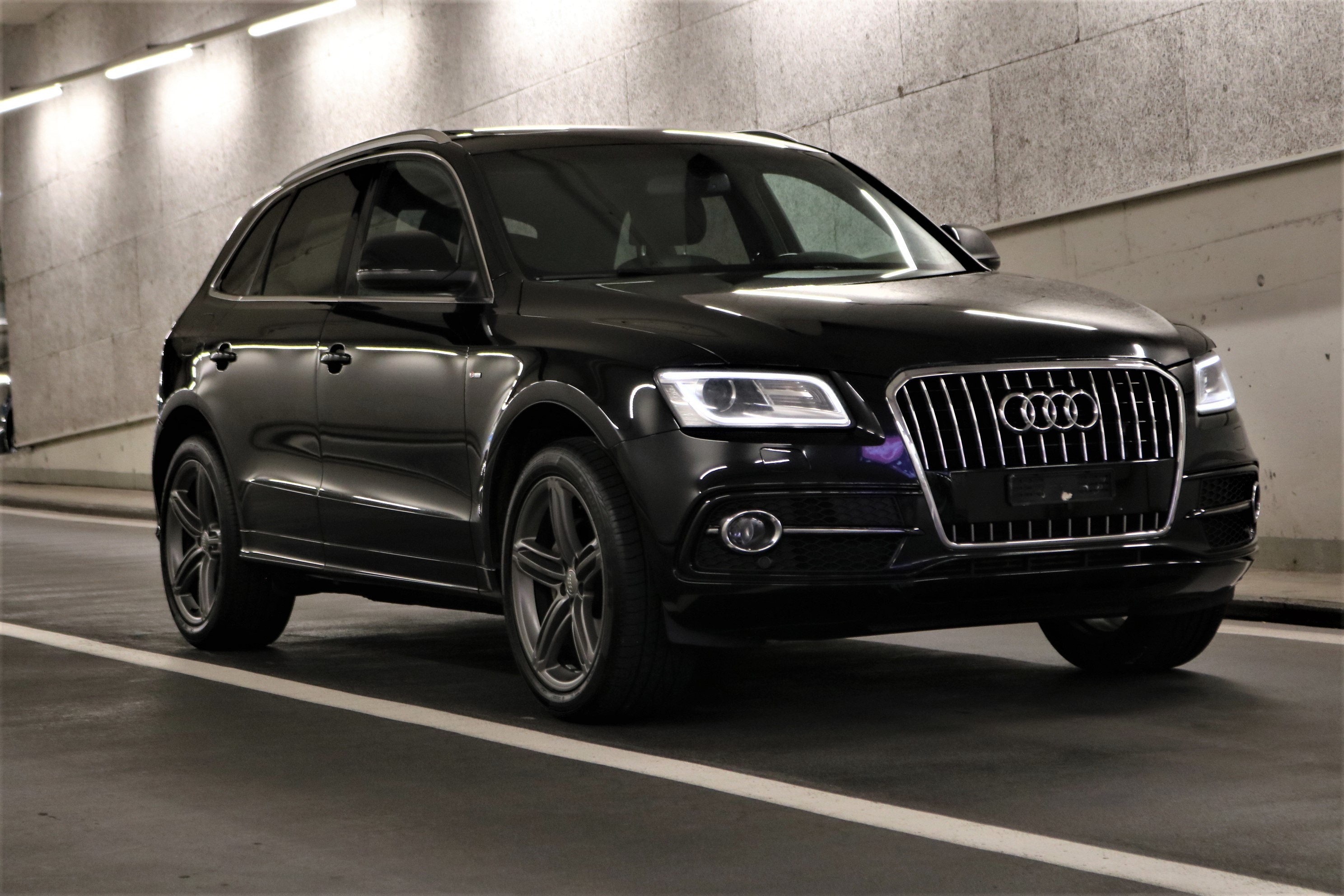 AUDI Q5 2.0 TDI quattro S-tronic