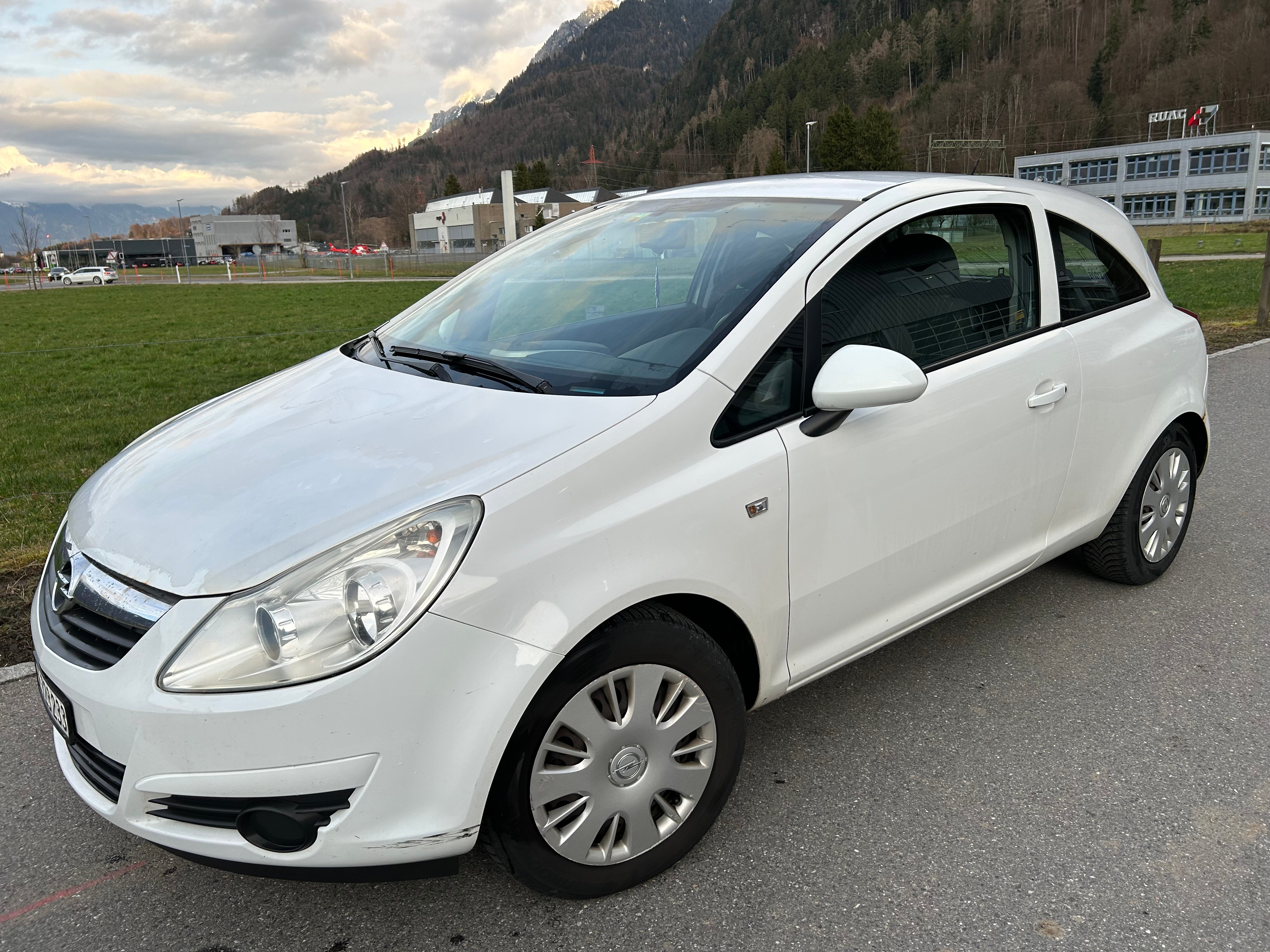 OPEL Corsa 1.4 TP Enjoy