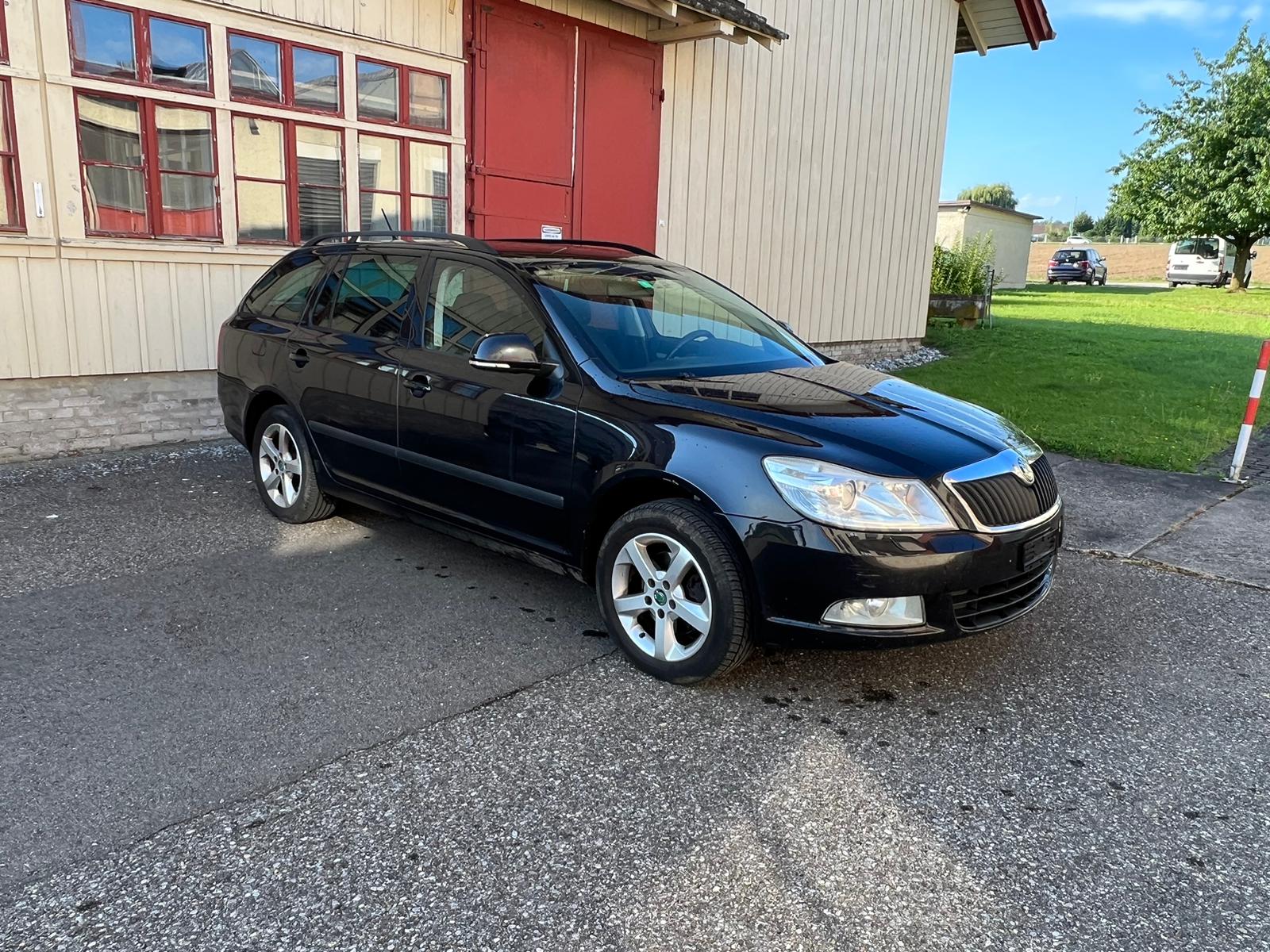 SKODA Octavia Combi 2.0 TDI