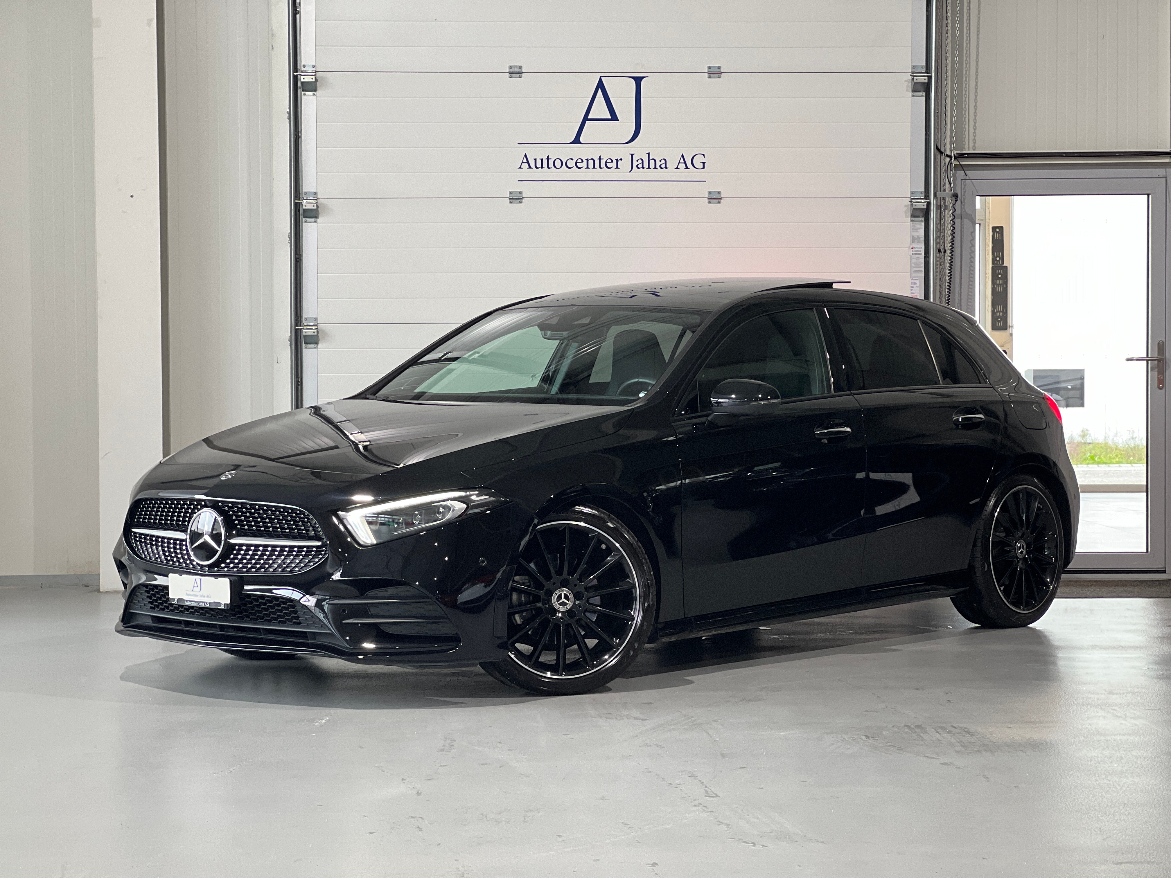 MERCEDES-BENZ A 200 AMG Line 7G-DCT