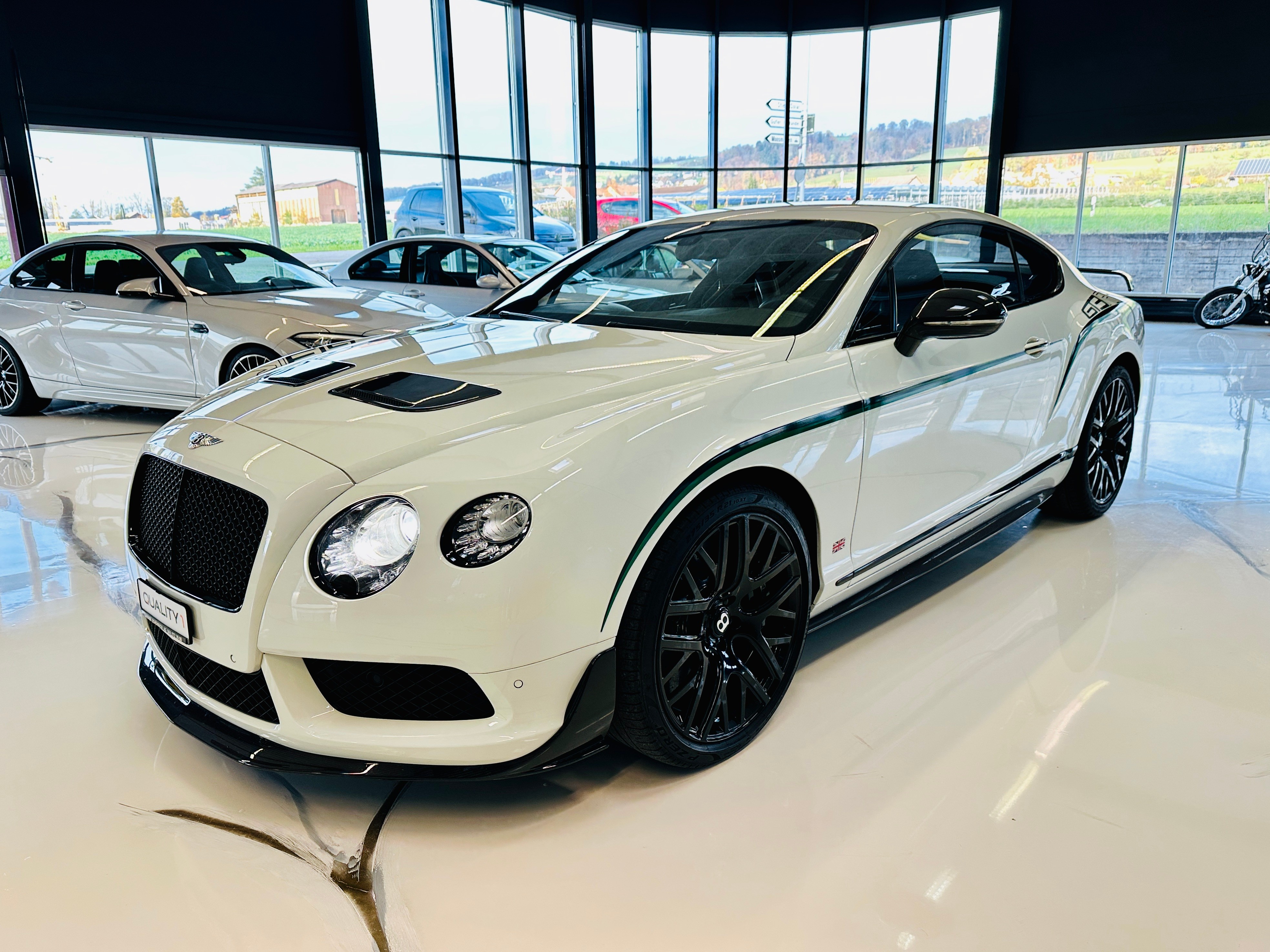 BENTLEY Continental GT3-R