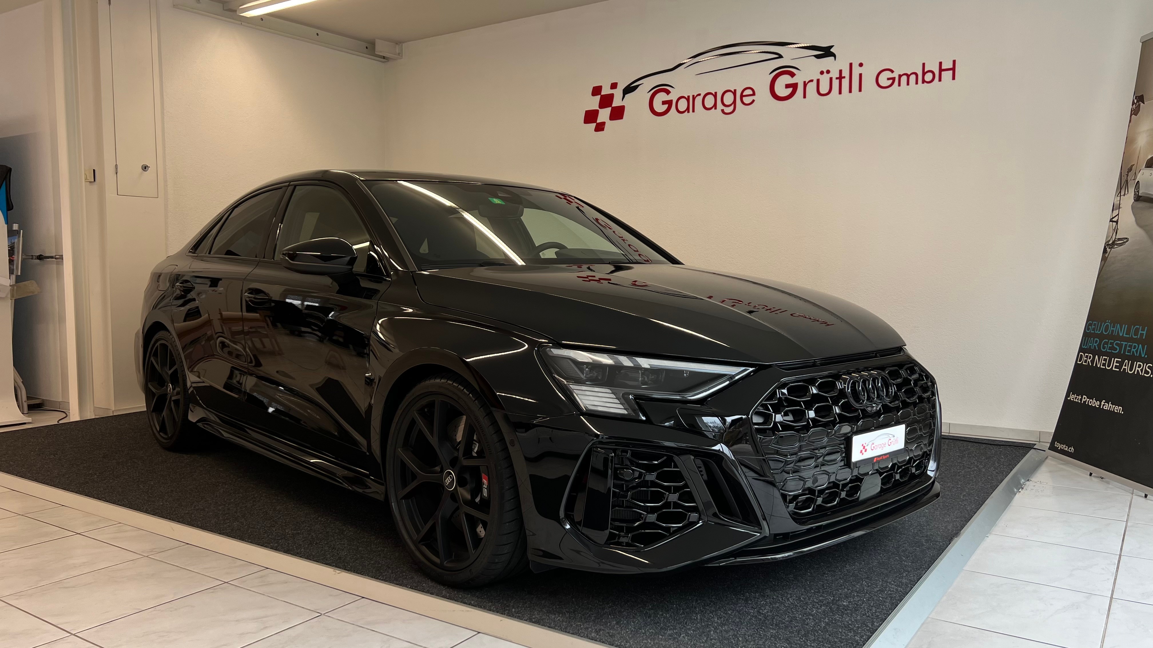 AUDI RS3 Limousine 2.5 TSI quattro S-tronic