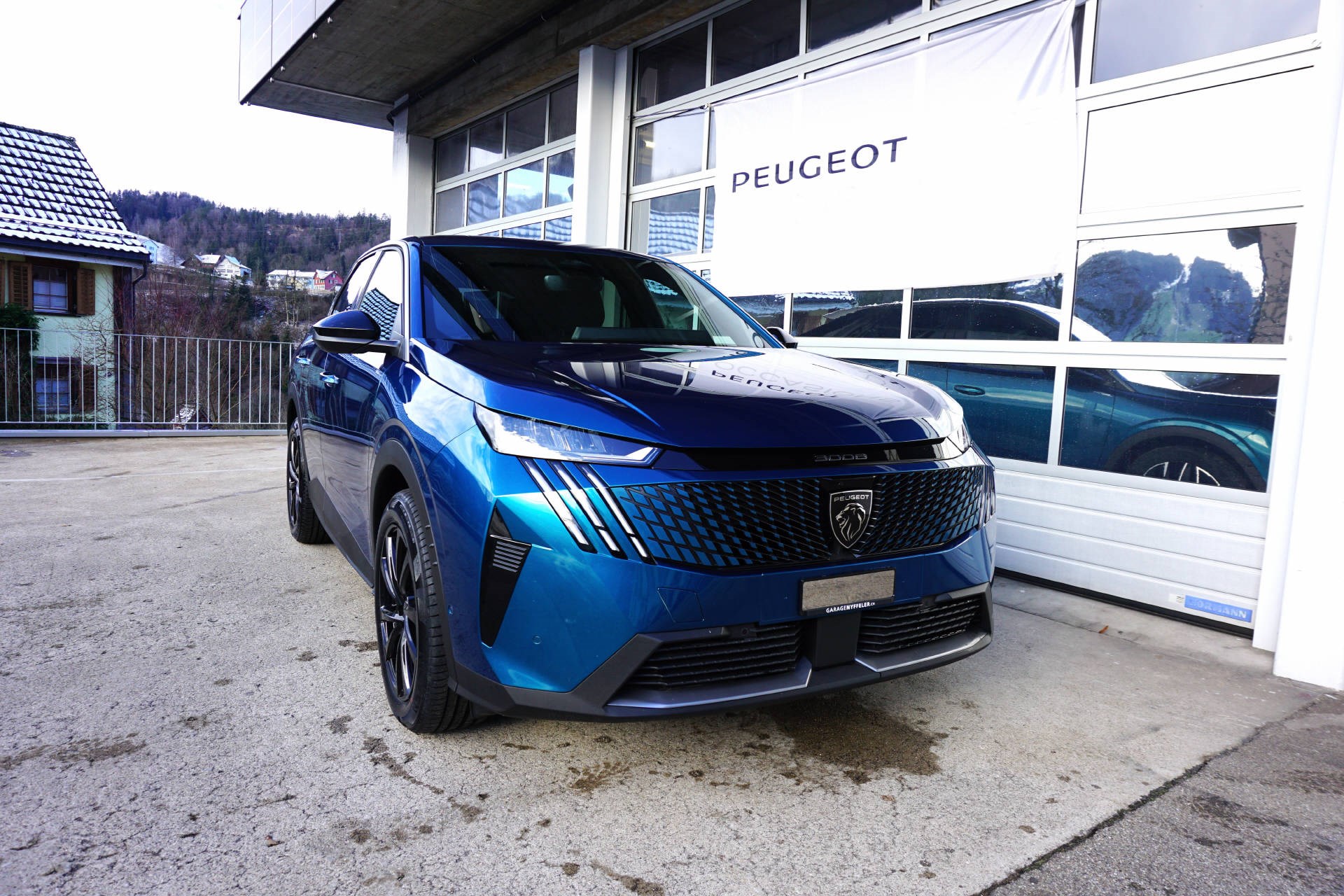 PEUGEOT 3008 1.2 Hybrid Allure