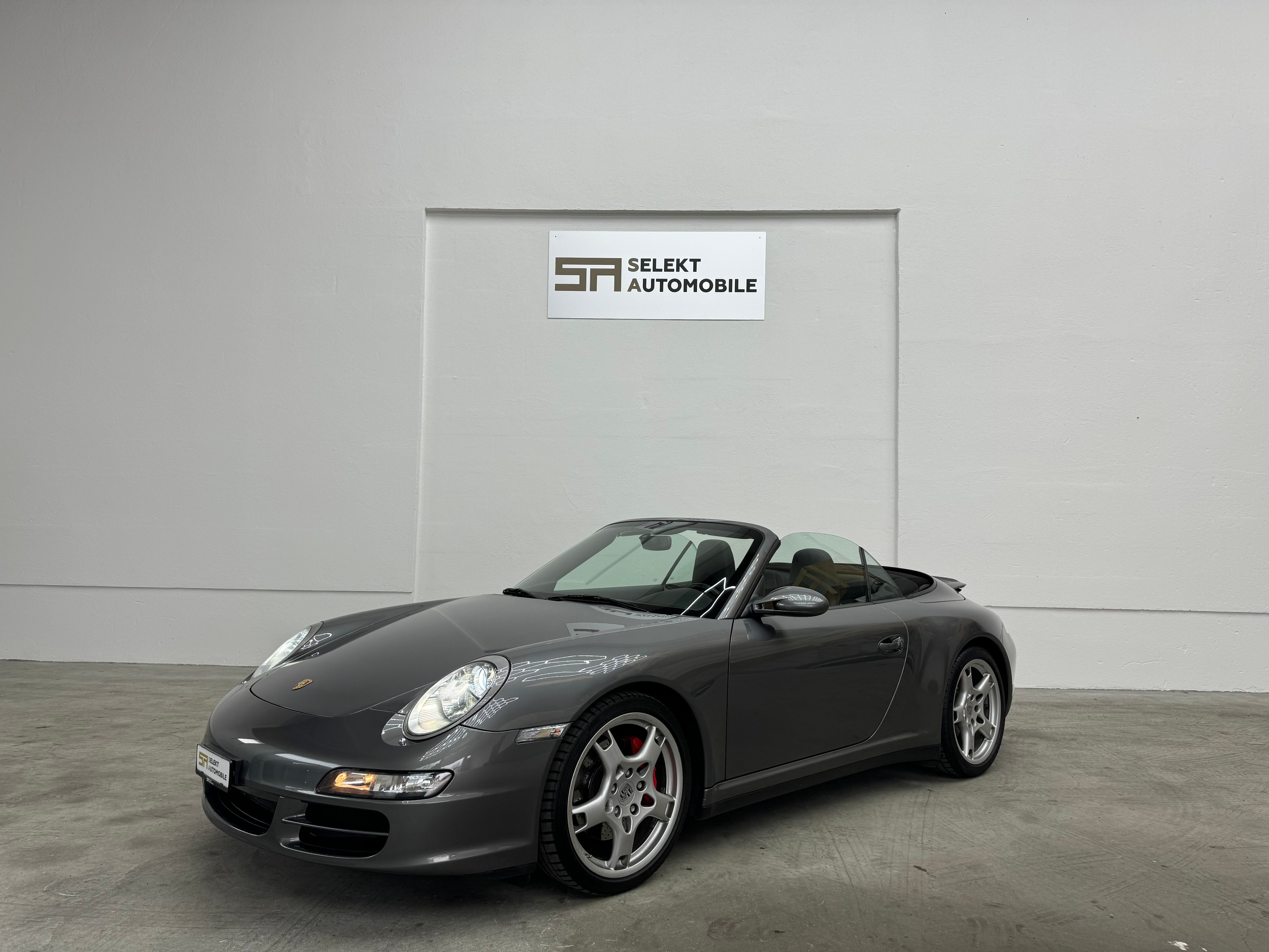 PORSCHE 911 Cabrio Carrera 4S