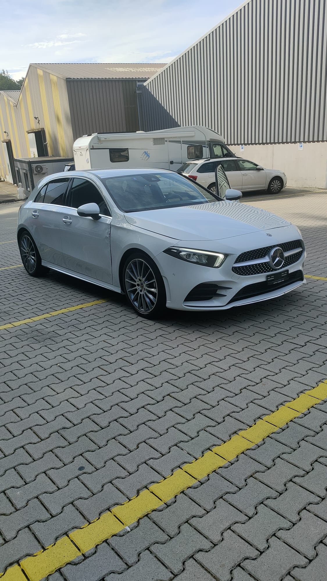 MERCEDES-BENZ A 200 AMG Line 7G-DCT