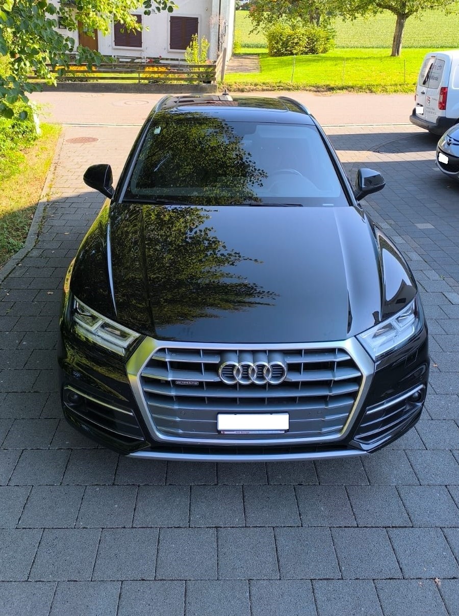 AUDI Q5 2.0 TDI sport quattro S-tronic