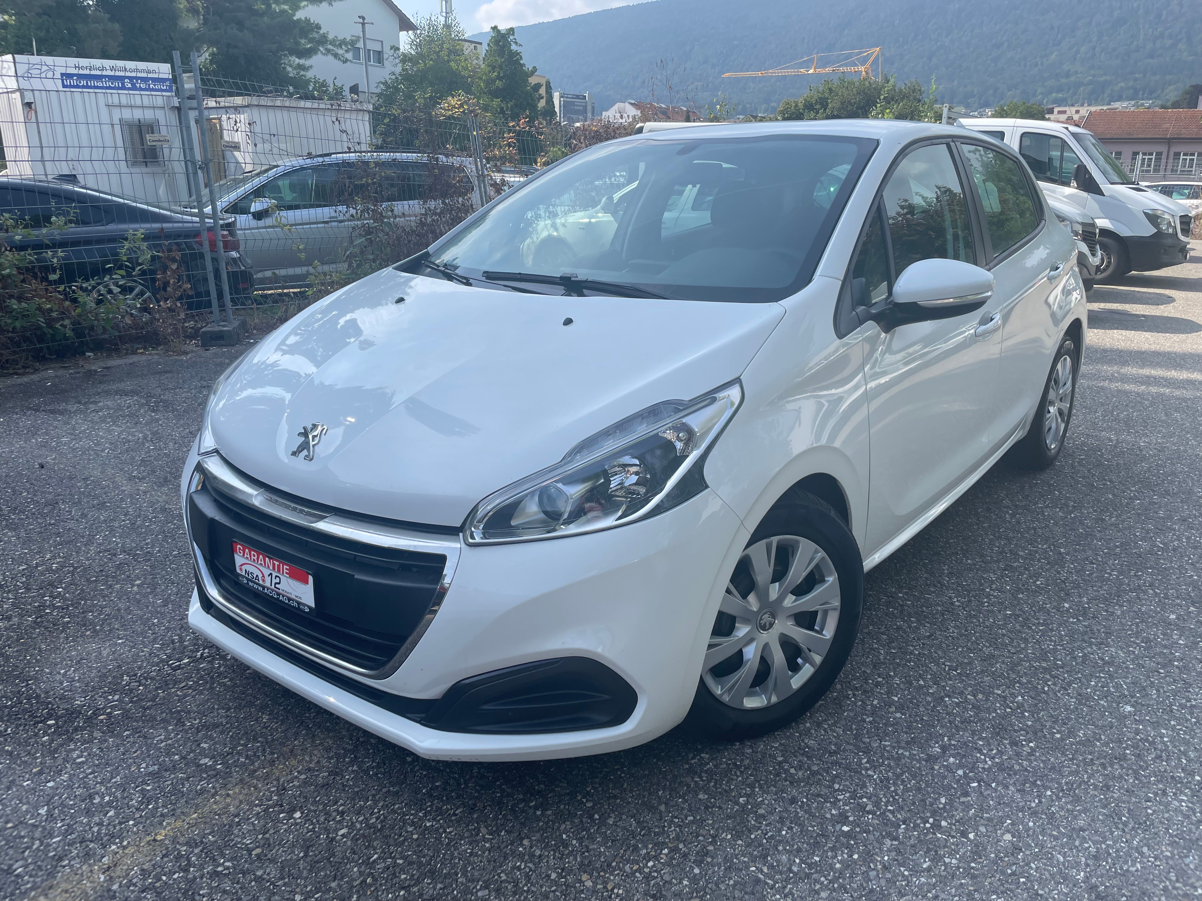 PEUGEOT 208 1.5 BlueHDi Active ** Klimaanlage ** Tempomat ** Frisch Ab MFK