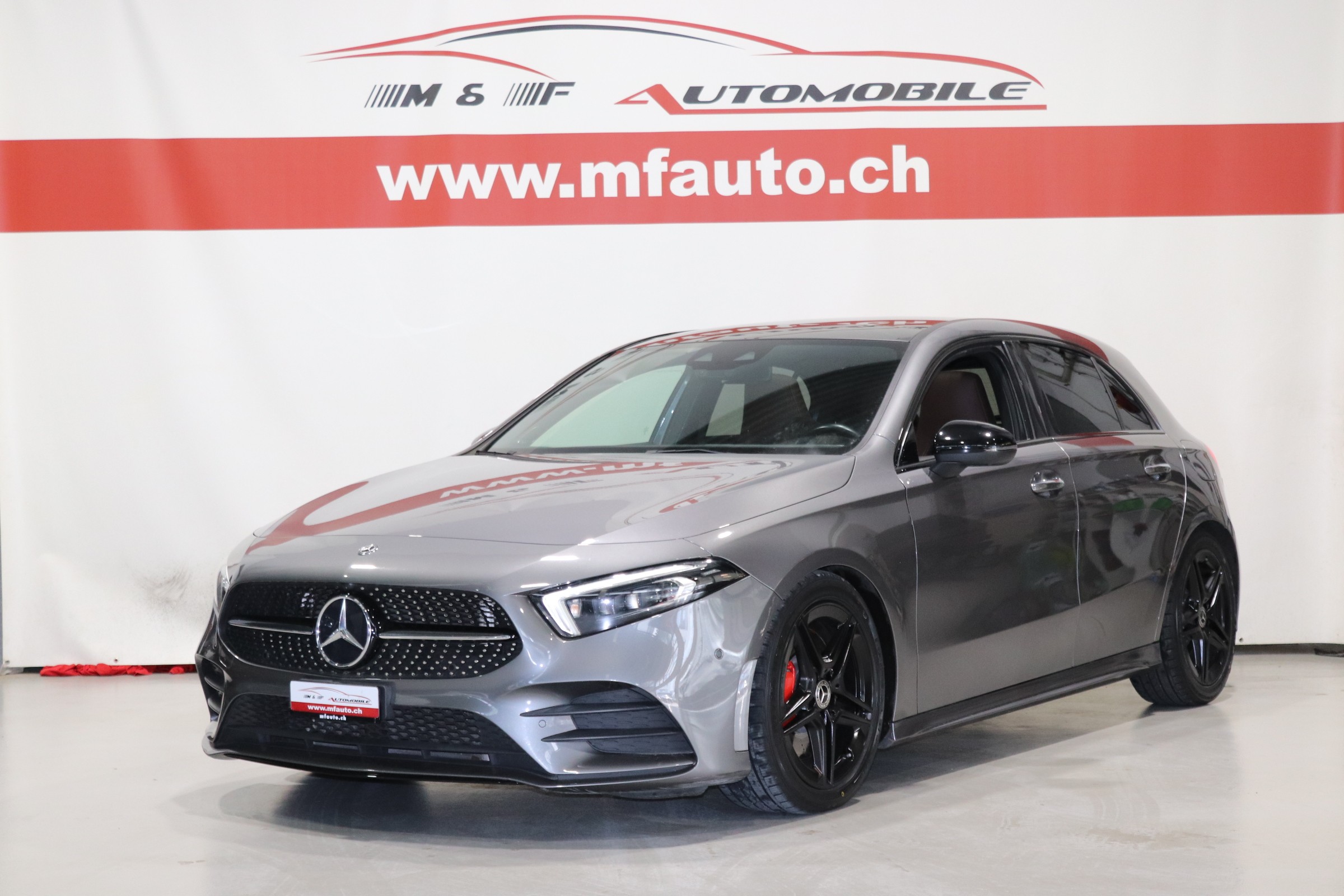 MERCEDES-BENZ A 250 AMG Line 4m CH-FAHRZEUG