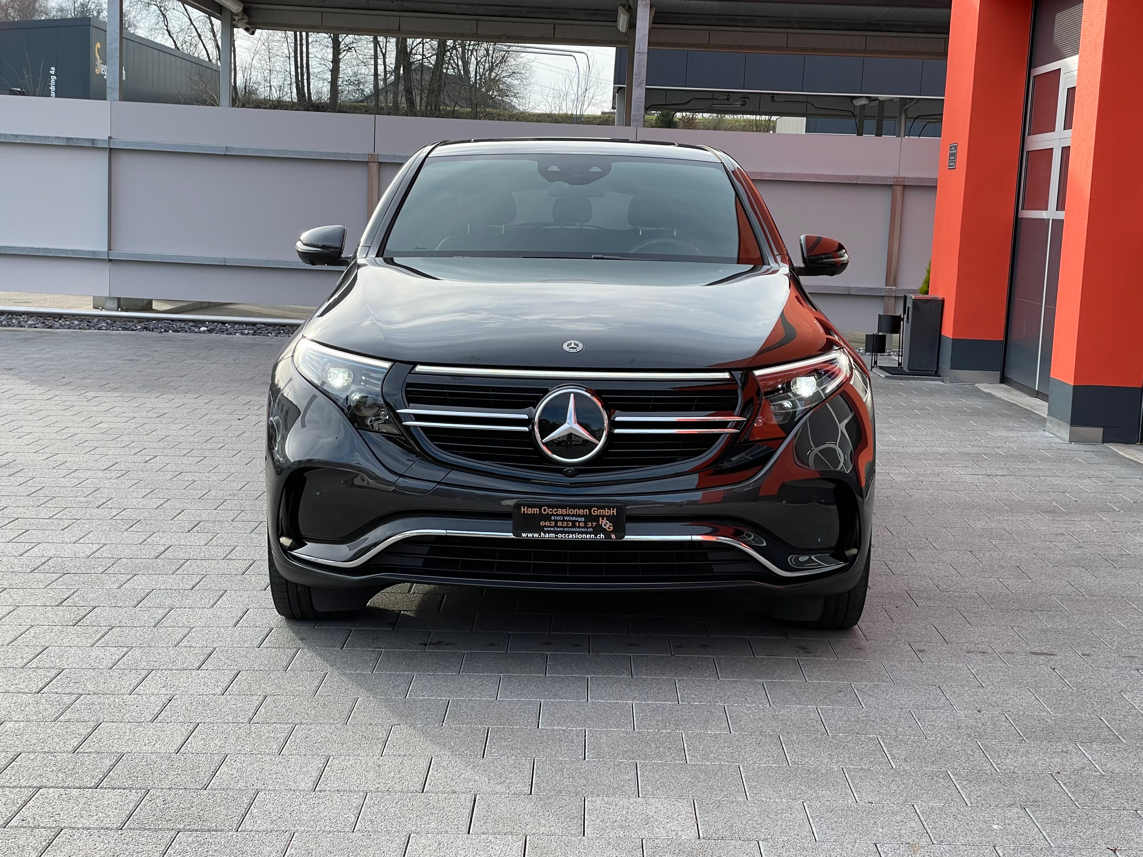 MERCEDES-BENZ EQC 400 AMG Line 4Matic