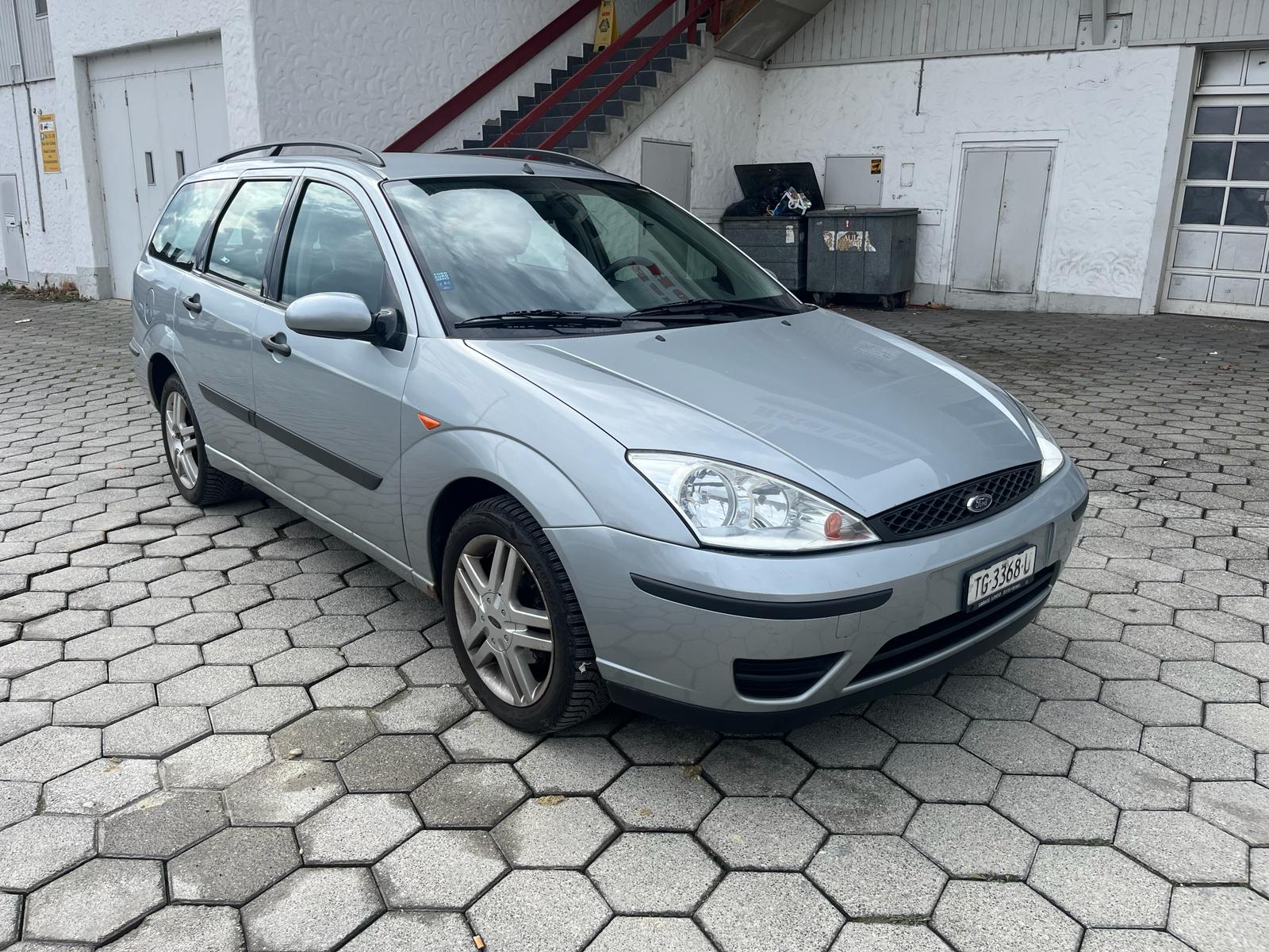 FORD Focus 1.6i 16V Carving