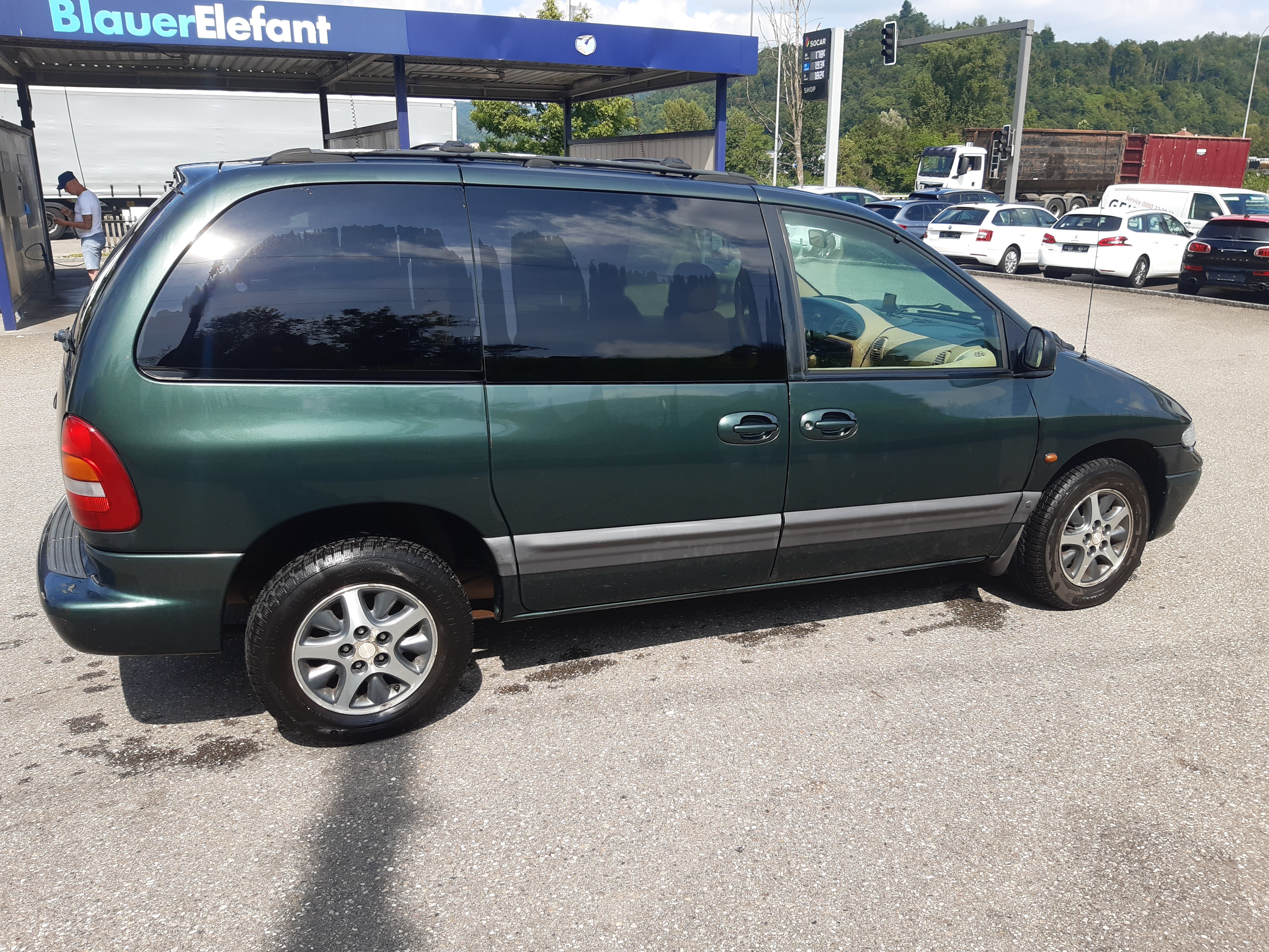 CHRYSLER Voyager 3.3 LE