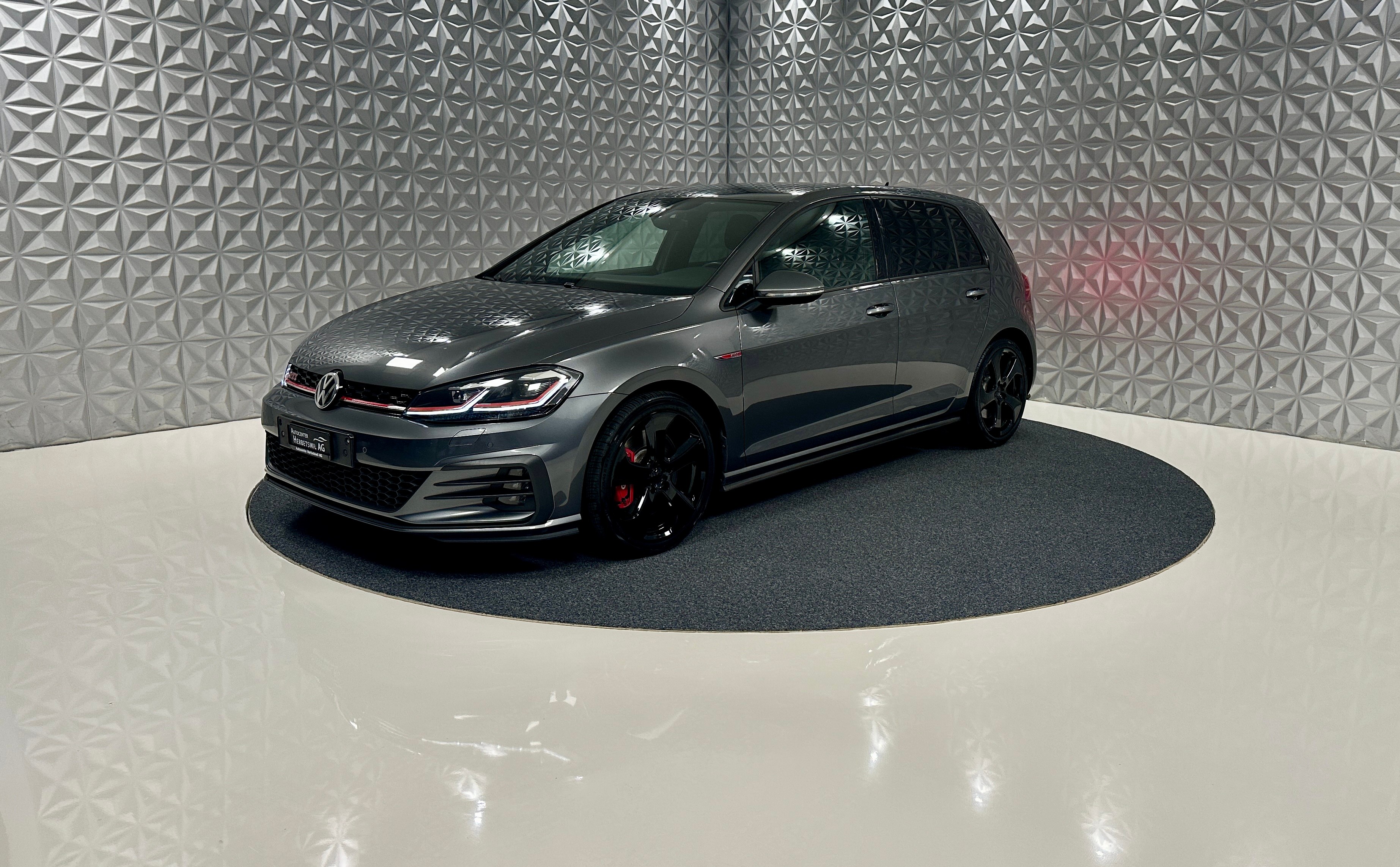 VW Golf 2.0 TSI GTI Performance DSG