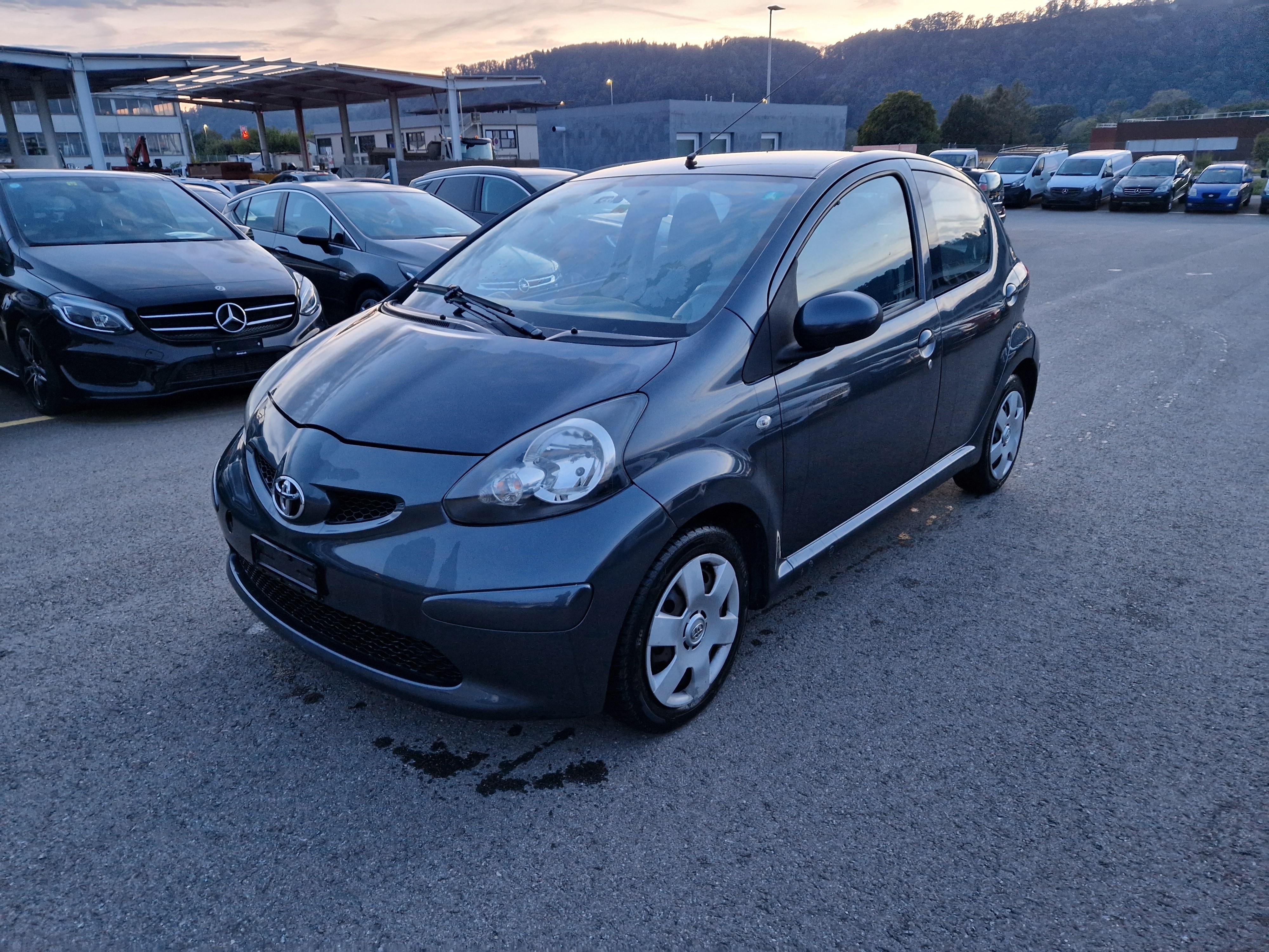 TOYOTA Aygo 1.0 Linea Terra