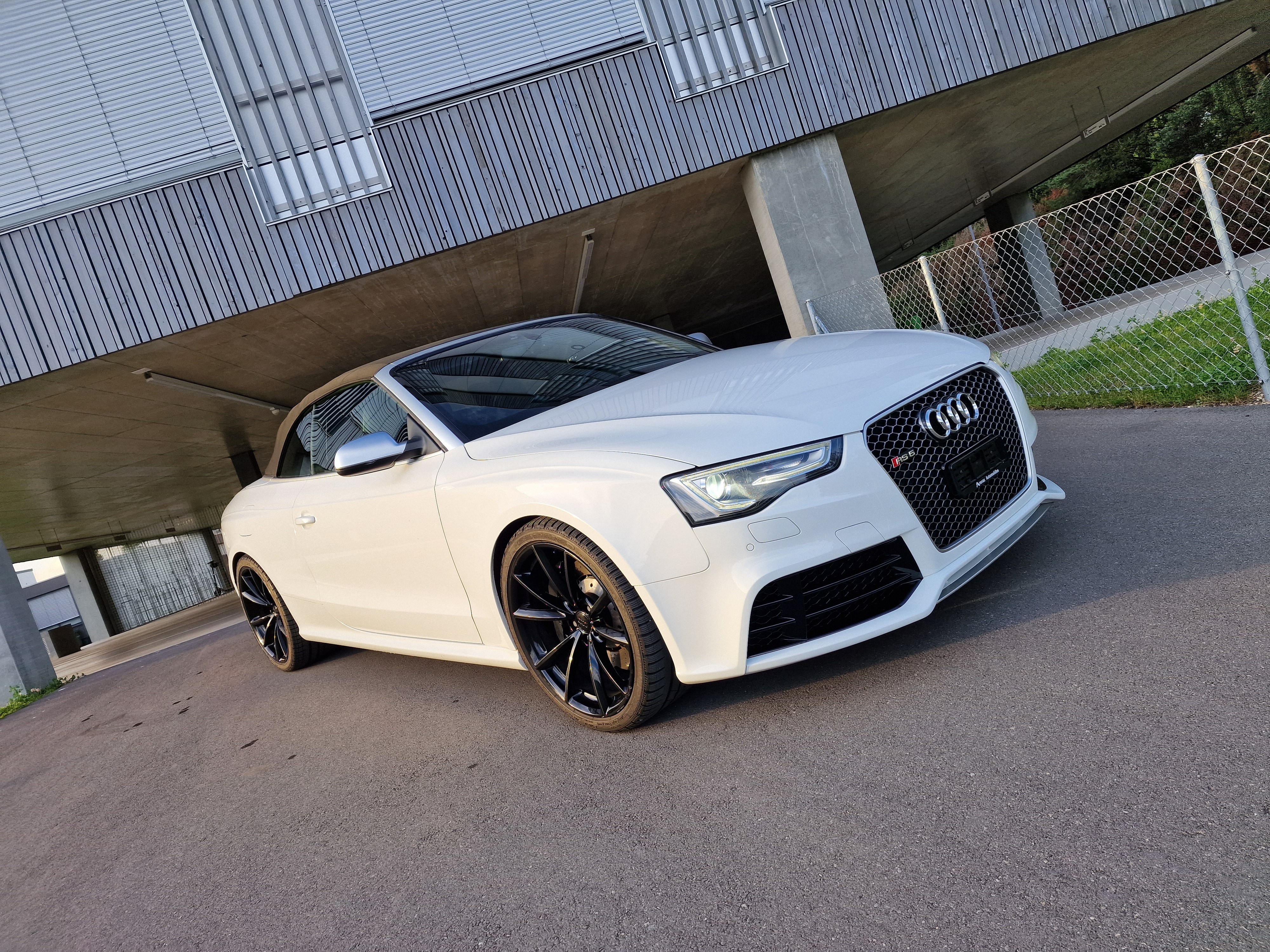 AUDI RS5 Cabrio 4.2 FSI quattro S-tronic