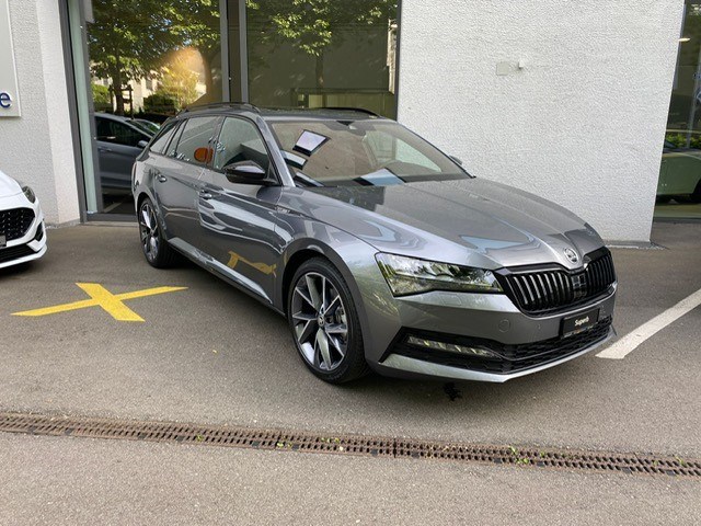 SKODA Superb Combi 2.0 TDi SportLine Light 4x4 DSG