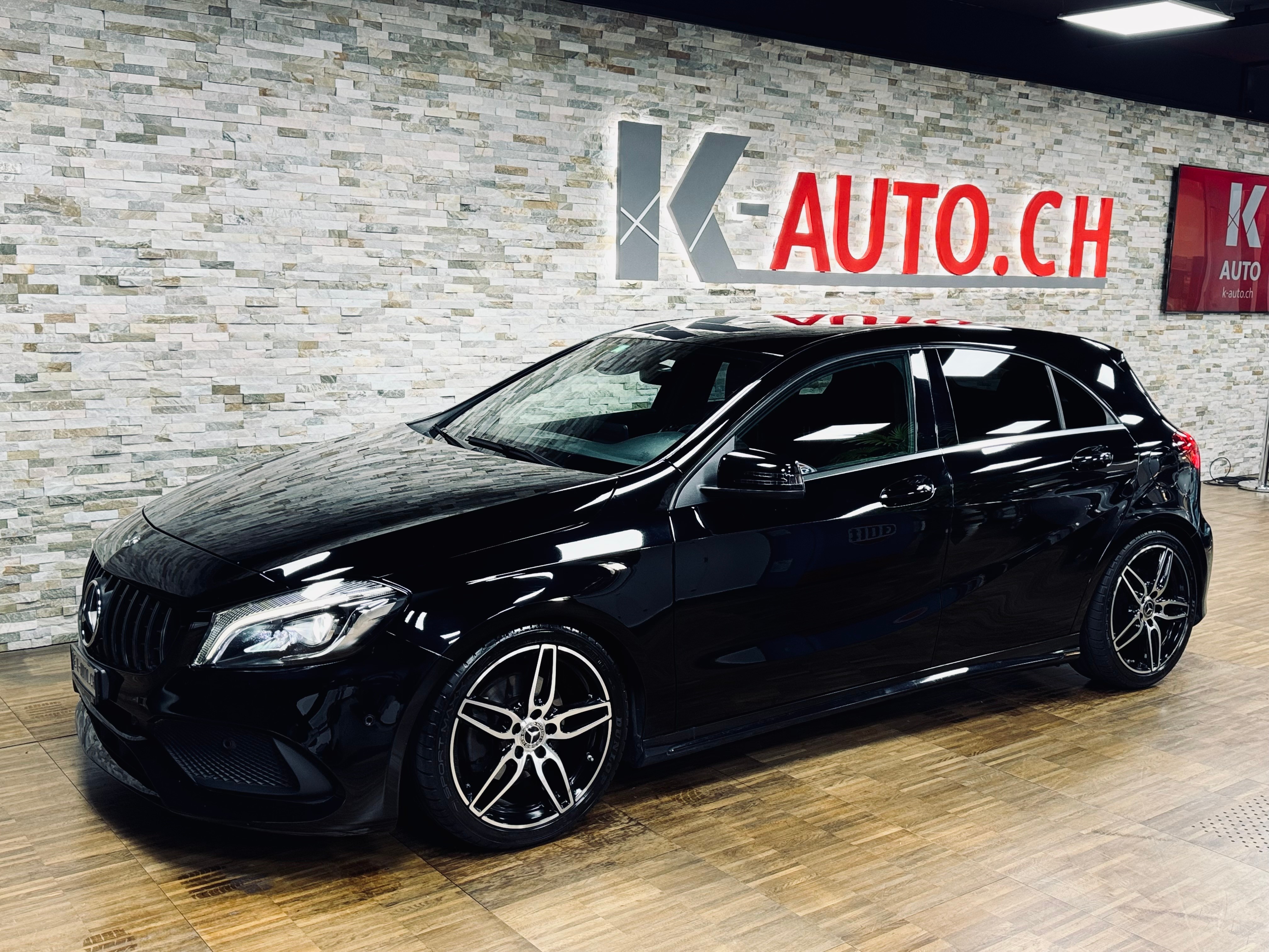 MERCEDES-BENZ A 180 AMG Line 7G-DCT