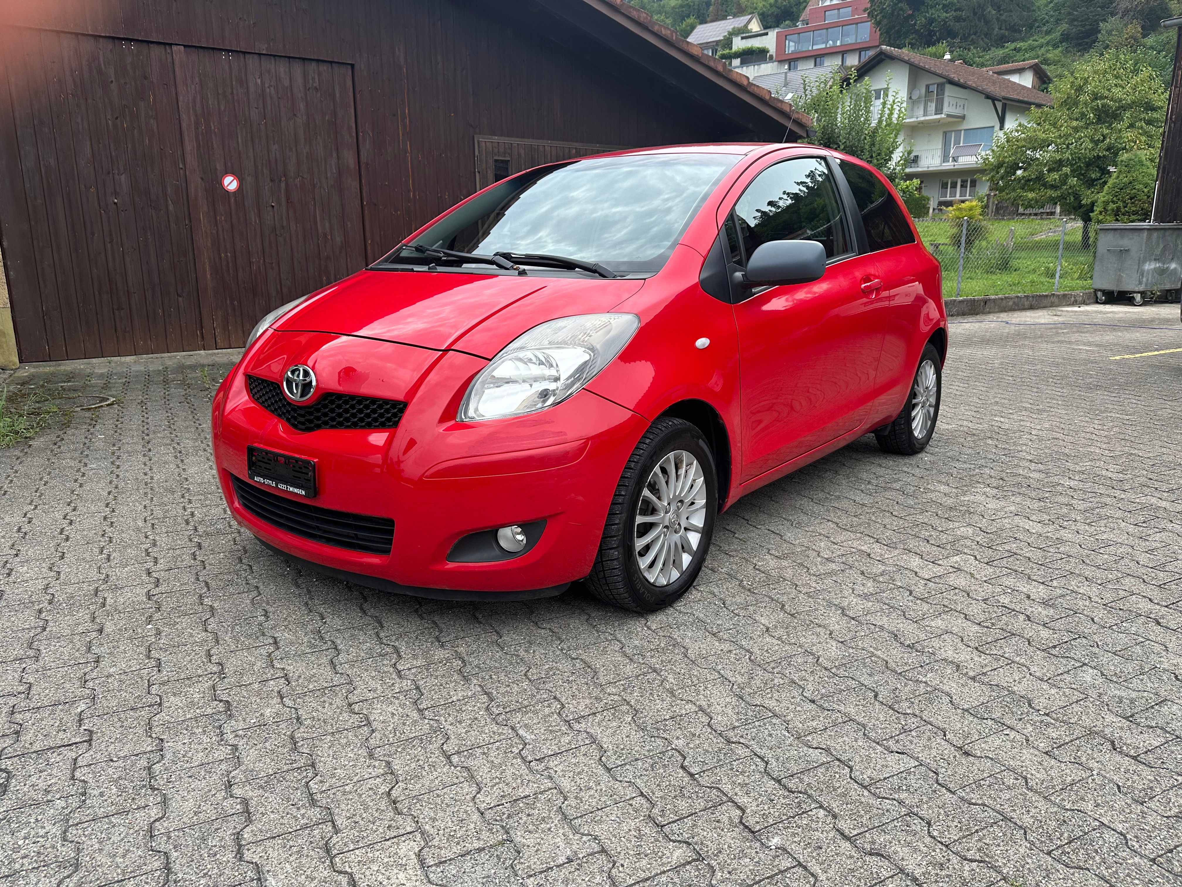 TOYOTA Yaris 1.33 Linea Terra