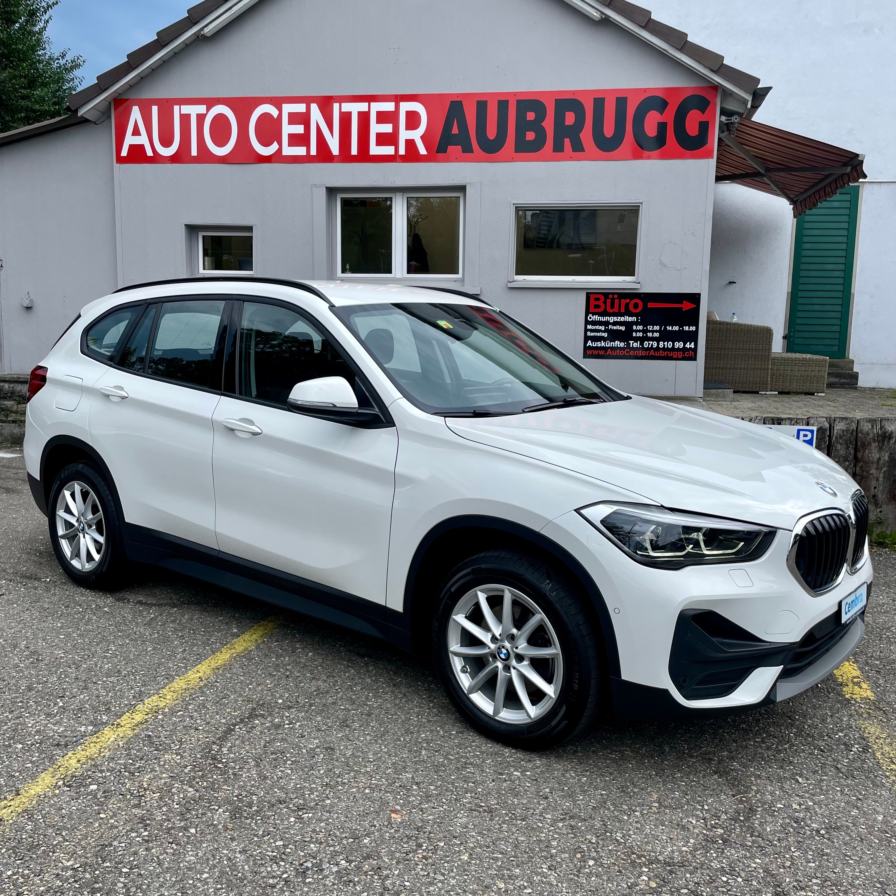 BMW X1 xDrive 18d Steptronic *CH-FAHRZEUG / ANHÄNGERKUPPLUNG / FACE-LIFT*