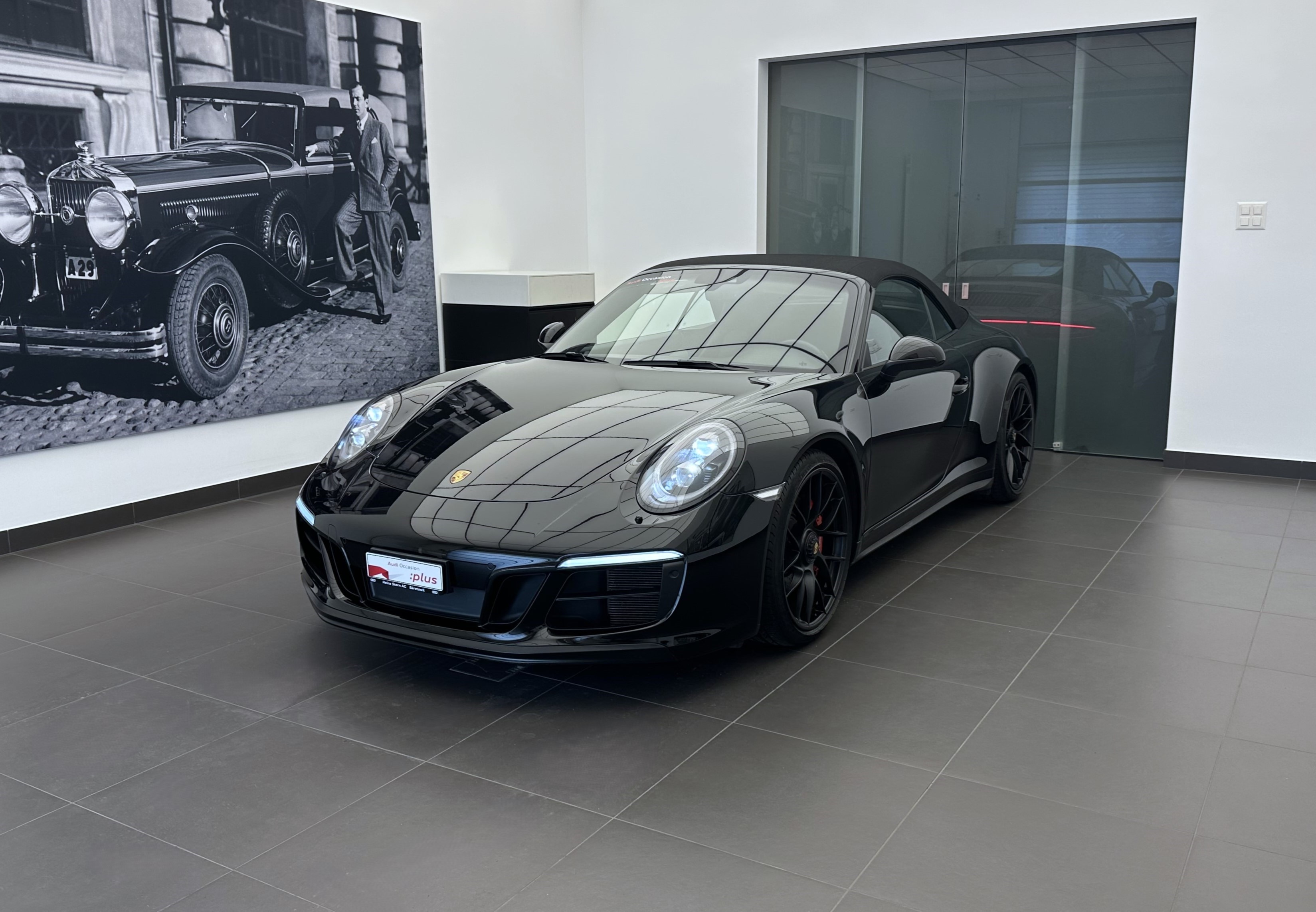 PORSCHE 911 Carrera 4 GTS Cabrio PDK