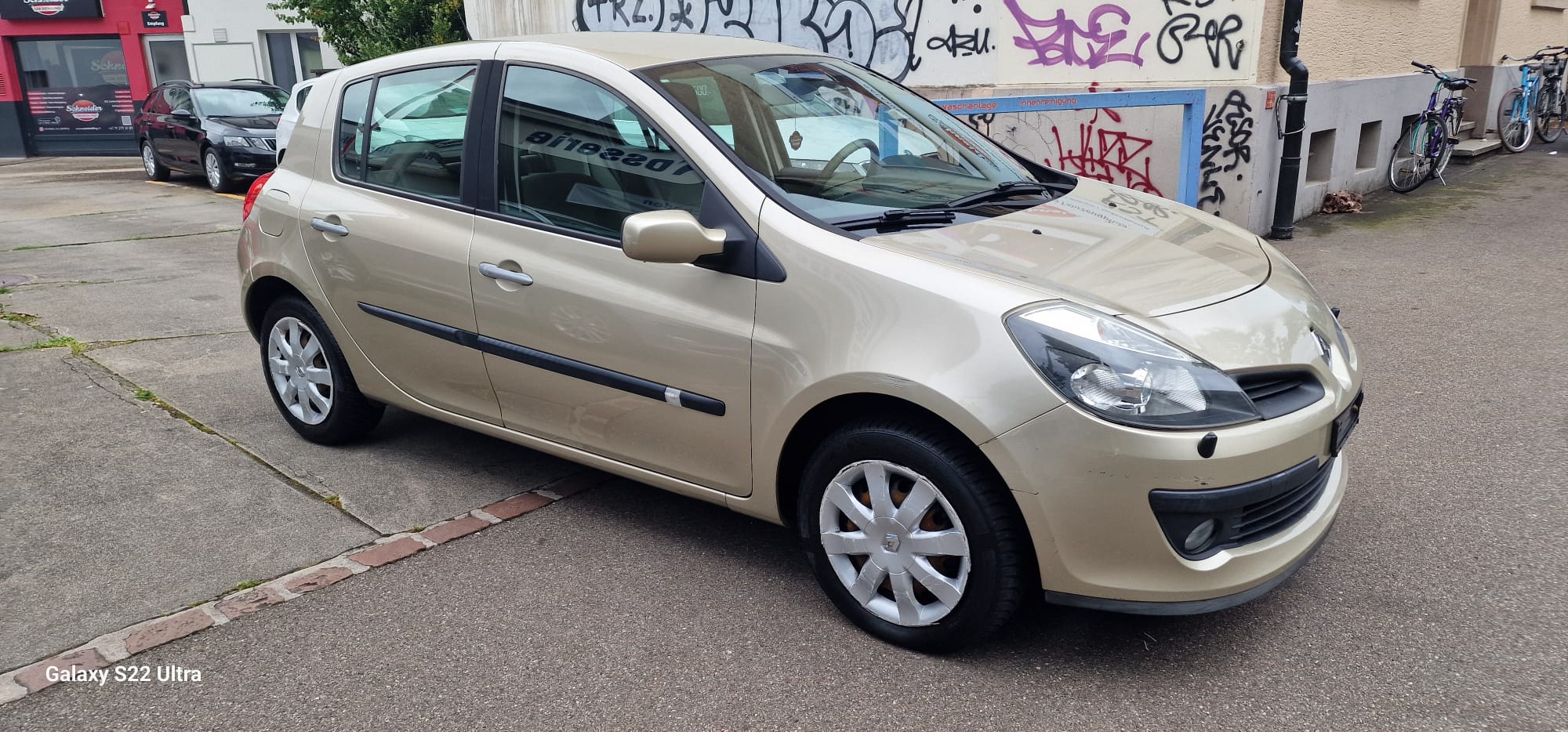 RENAULT Clio 1.6 16V Privilège