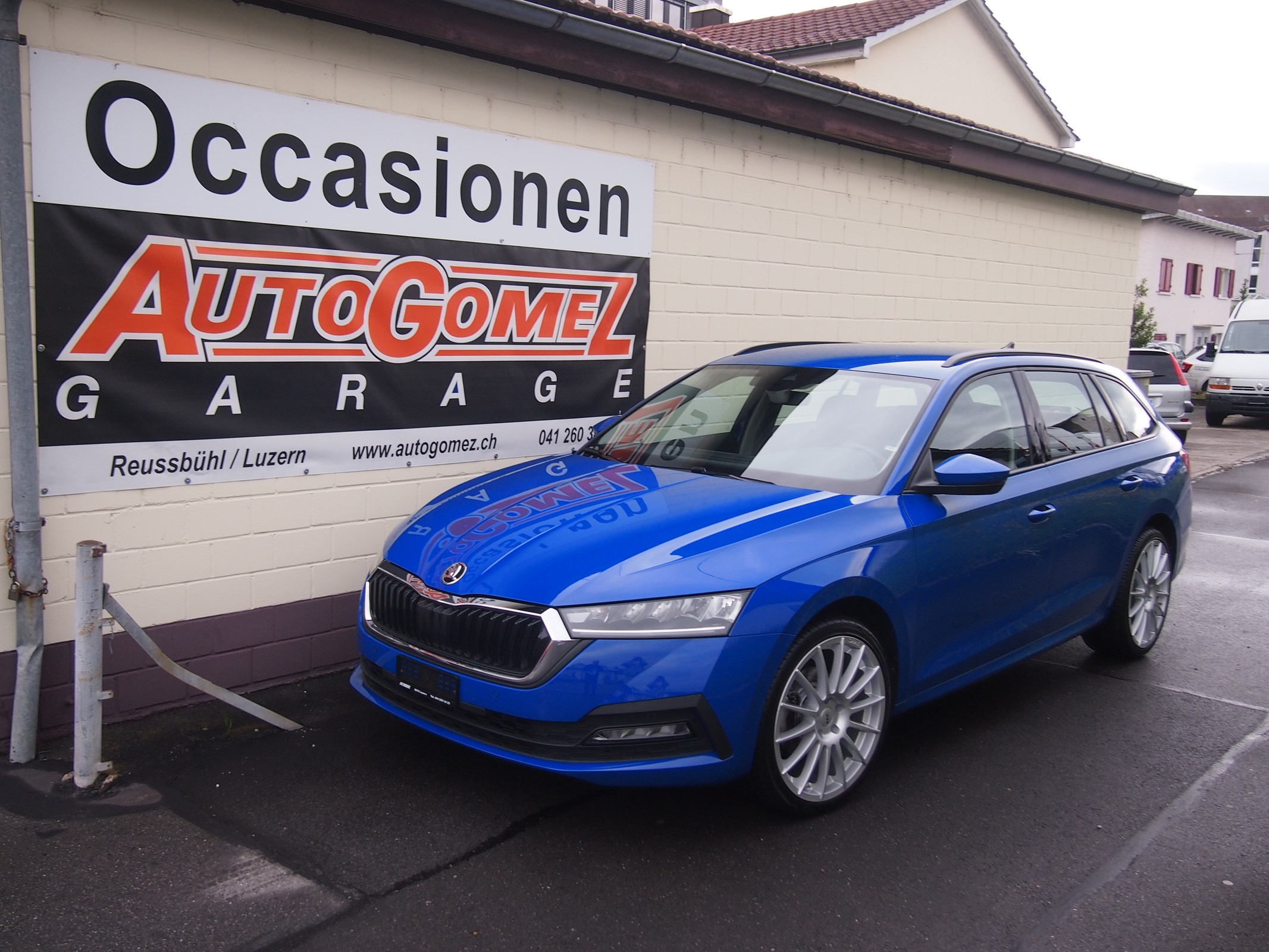 SKODA Octavia Combi 2.0 TDI DSG Ambition